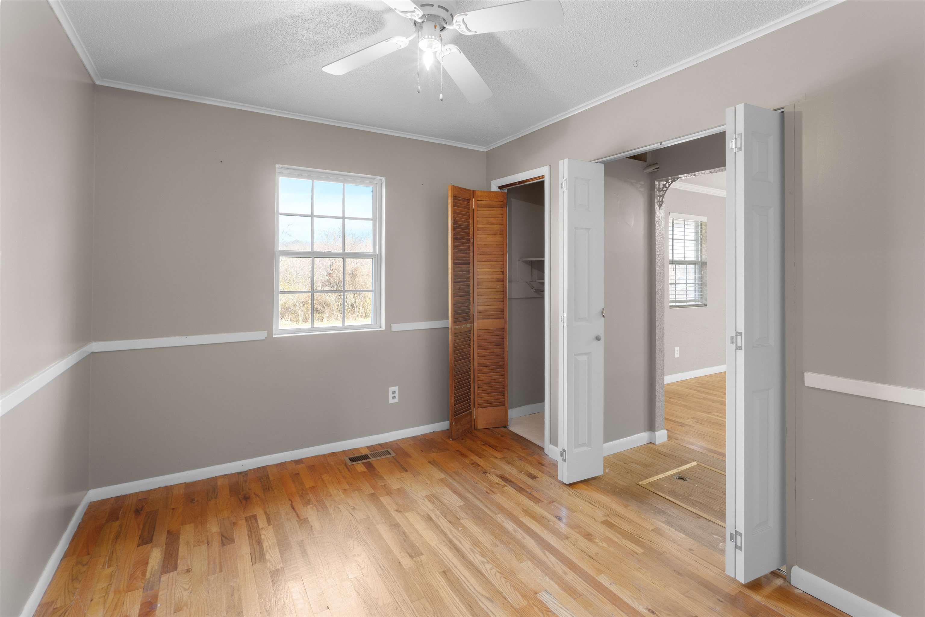 Photo 9 - Residential for sale – 102  Capri Drive   Melbourne, AR