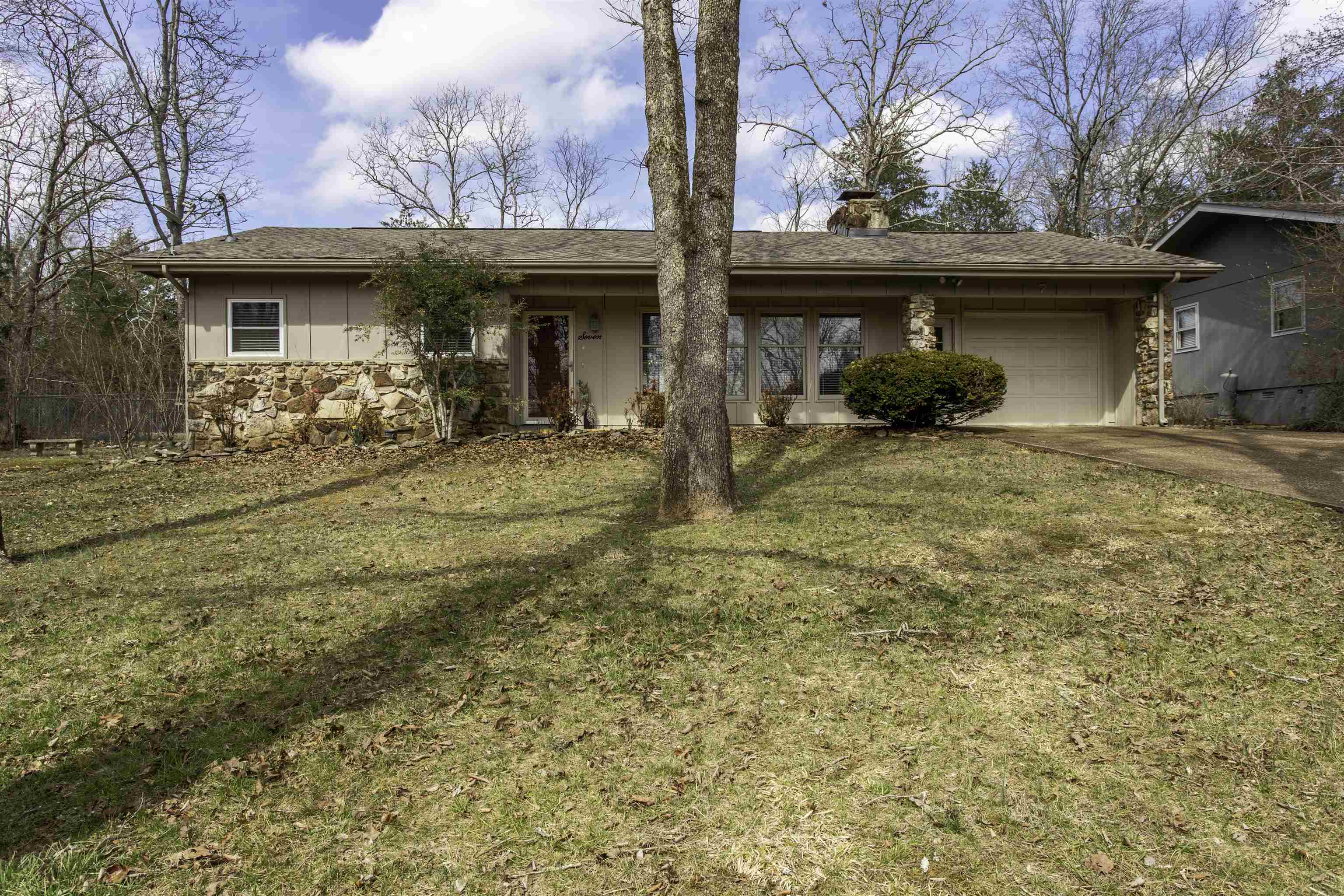 Residential for sale – 7  Winnebago   Cherokee Village, AR