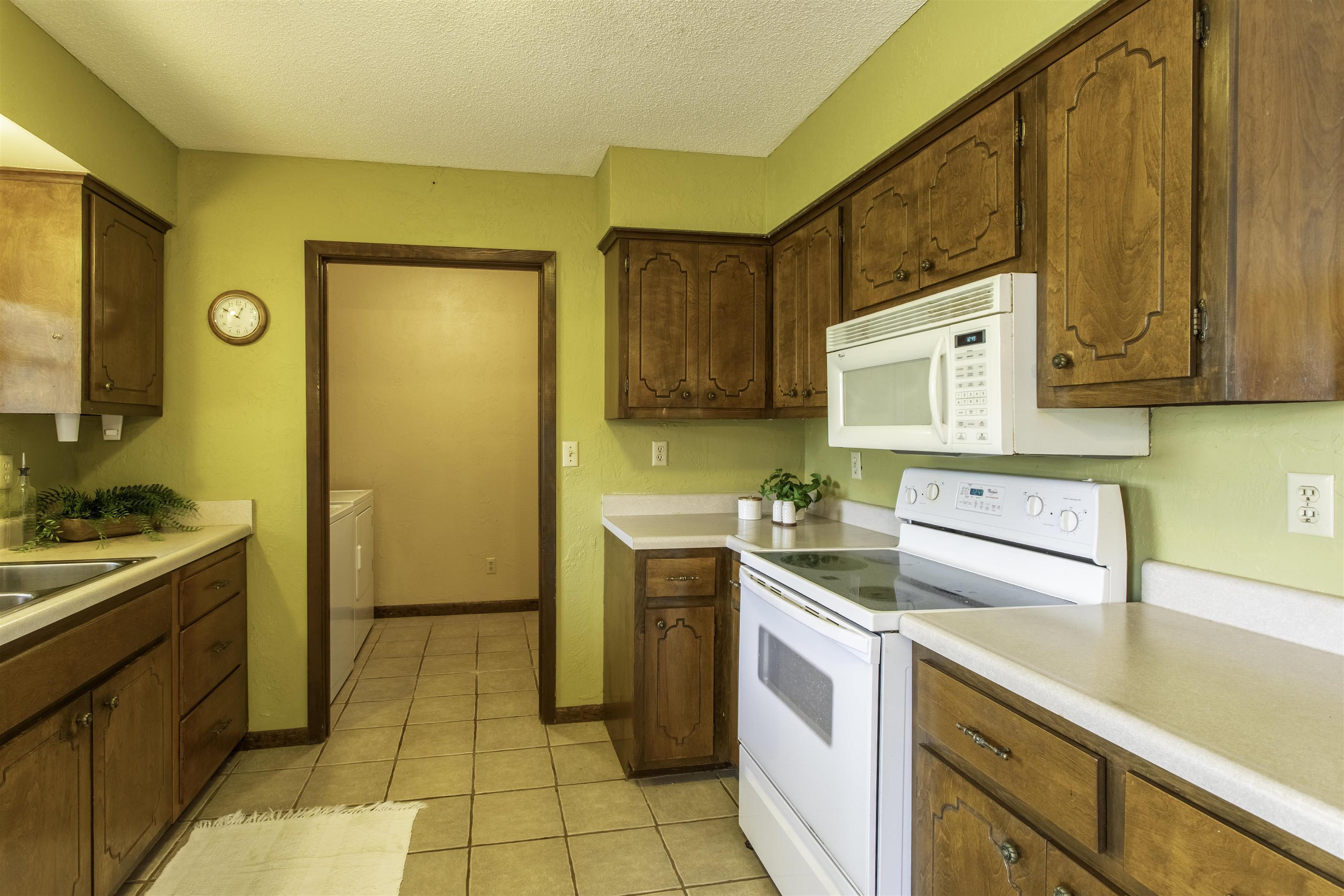 Photo 11 - Residential for sale – 7  Winnebago   Cherokee Village, AR