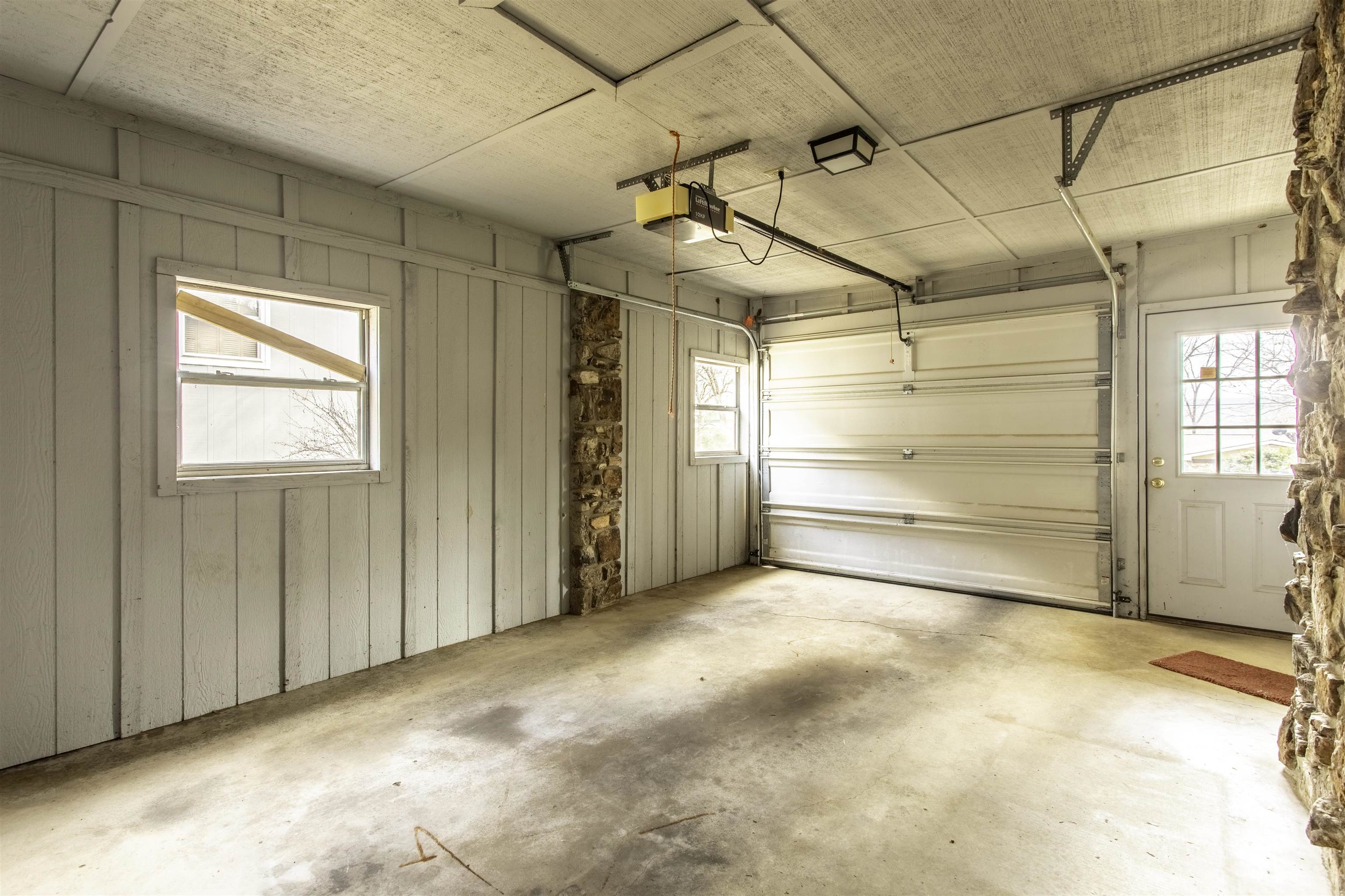 Photo 16 - Residential for sale – 7  Winnebago   Cherokee Village, AR