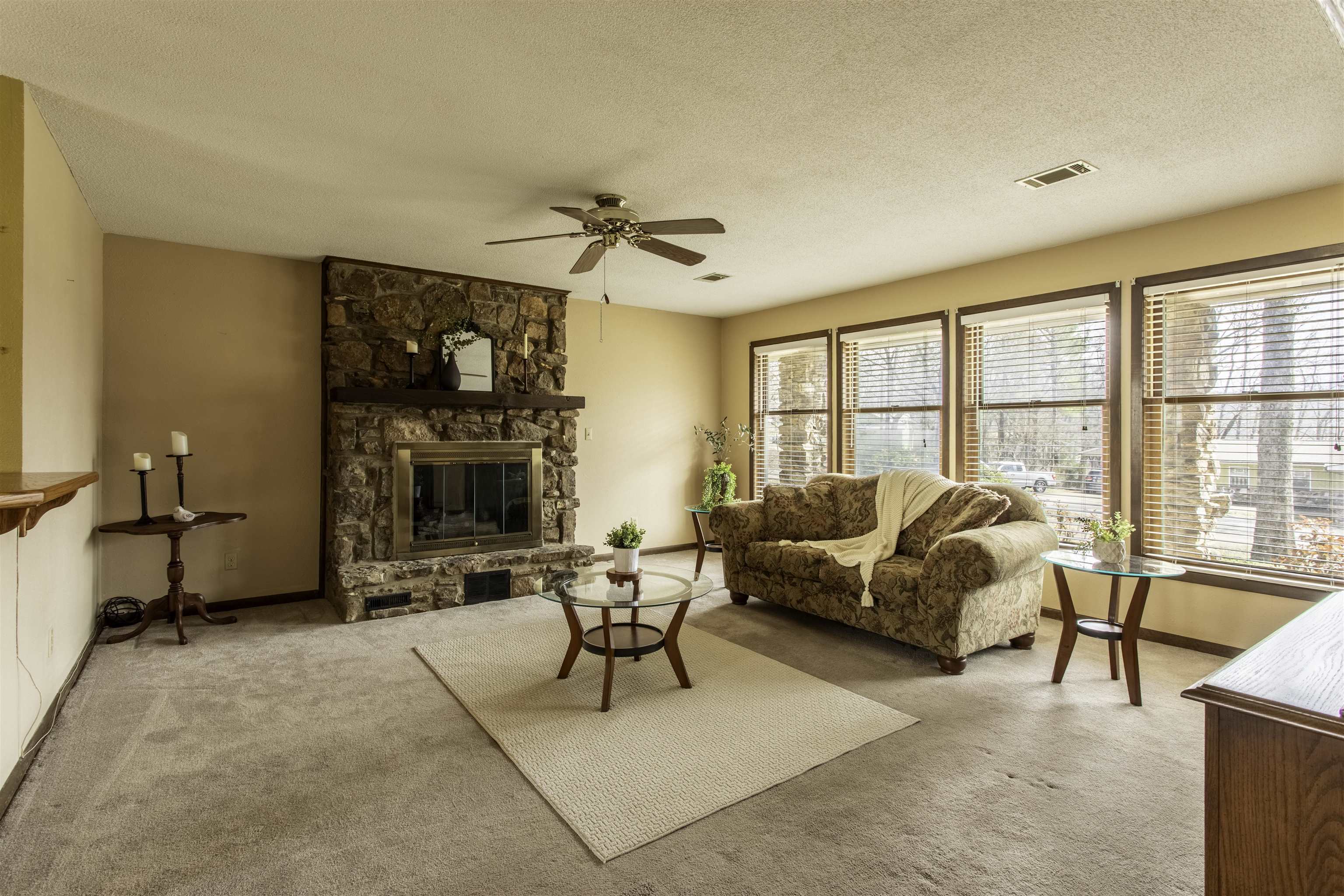 Photo 4 - Residential for sale – 7  Winnebago   Cherokee Village, AR