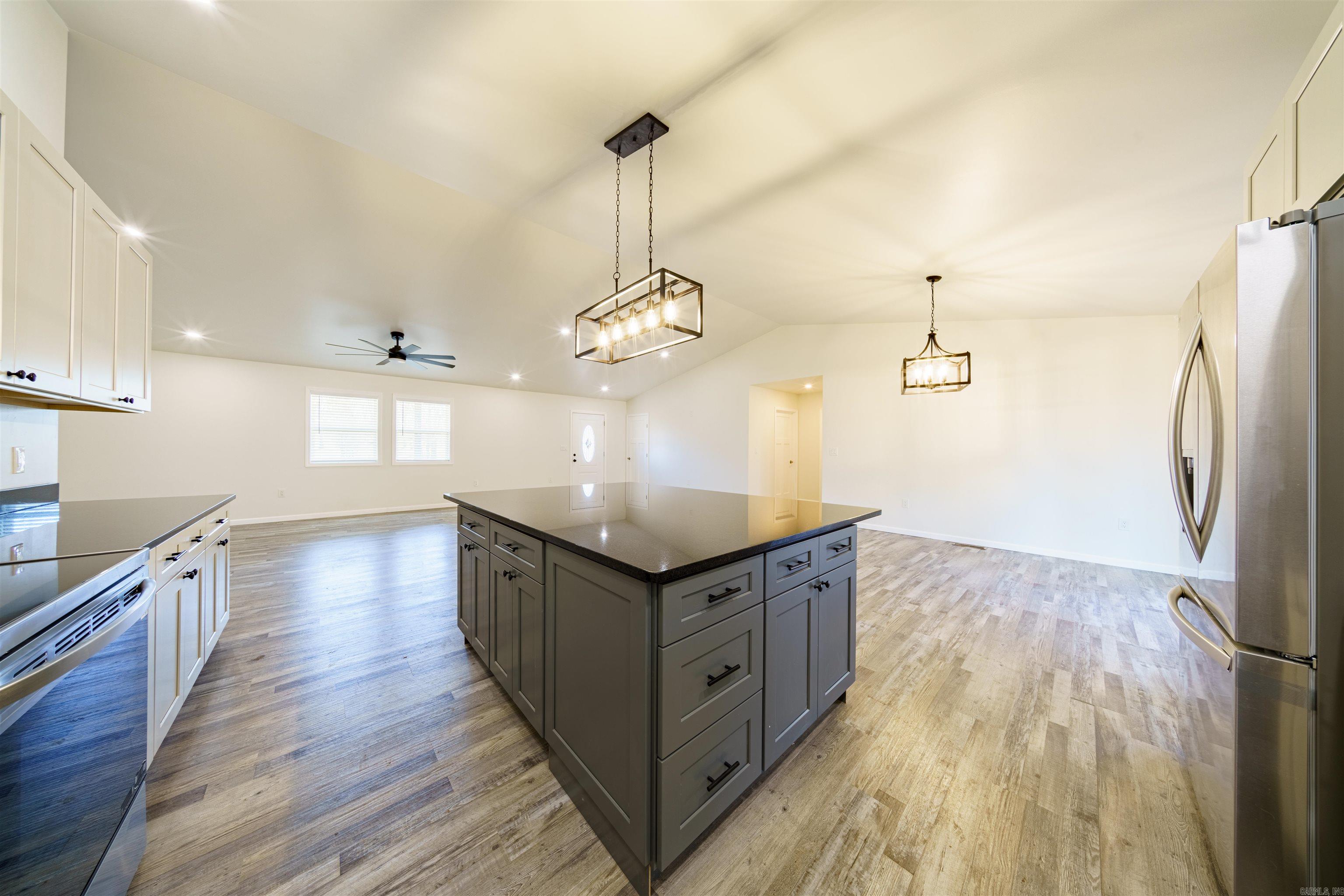 Photo 13 - Residential for sale – 30  Lynndale Dr   Pleasant Plains, AR