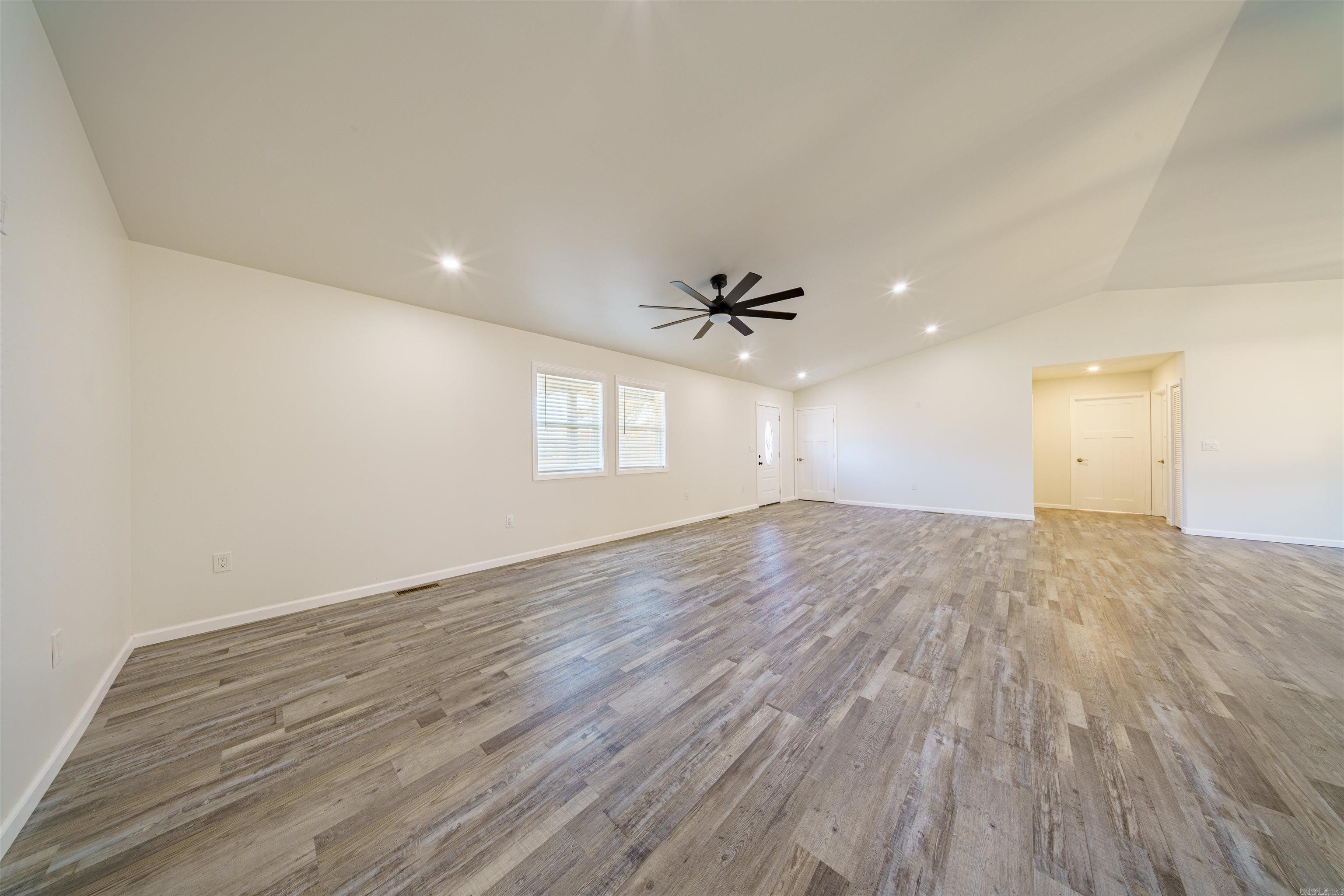 Photo 5 - Residential for sale – 30  Lynndale Dr   Pleasant Plains, AR