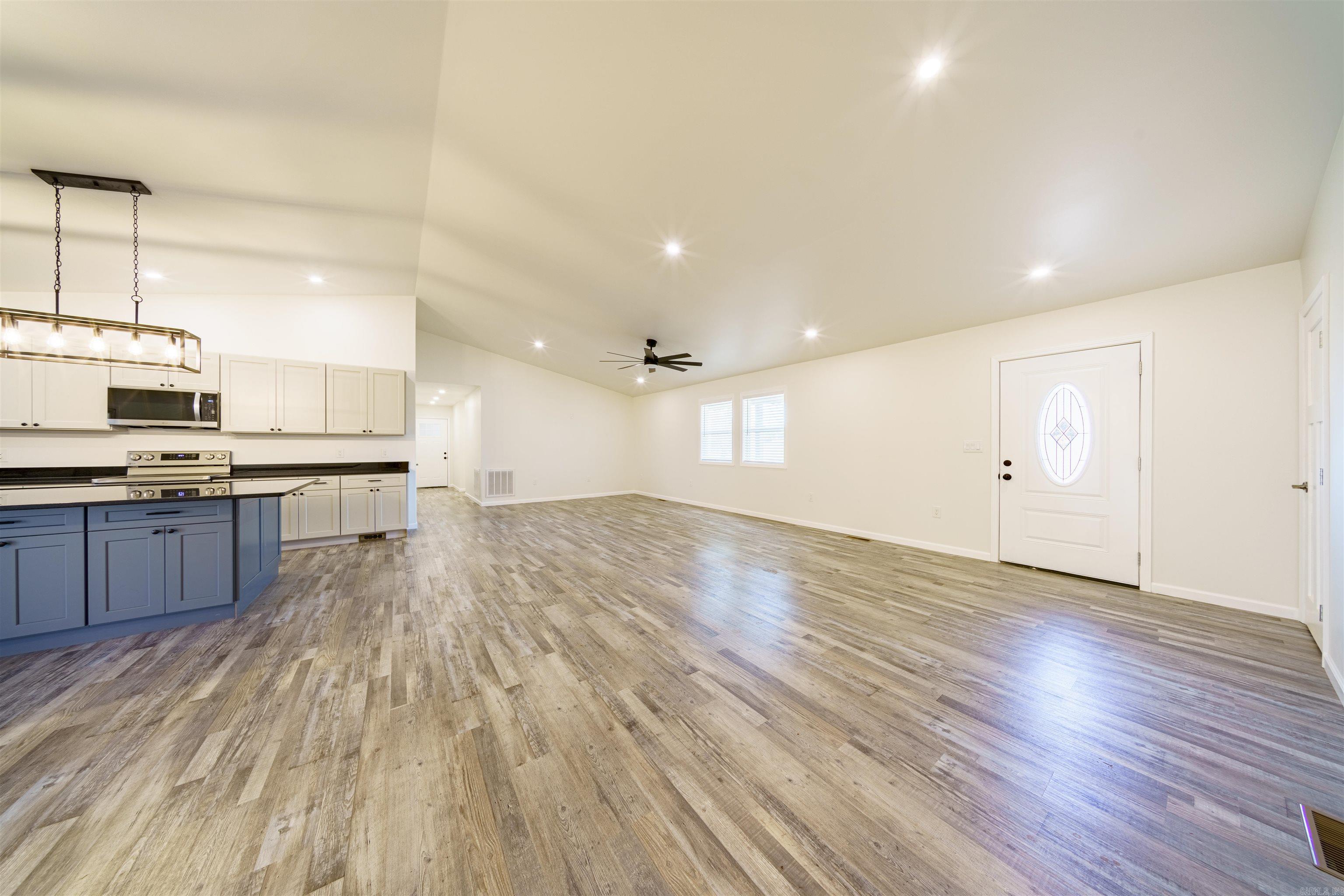 Photo 7 - Residential for sale – 30  Lynndale Dr   Pleasant Plains, AR