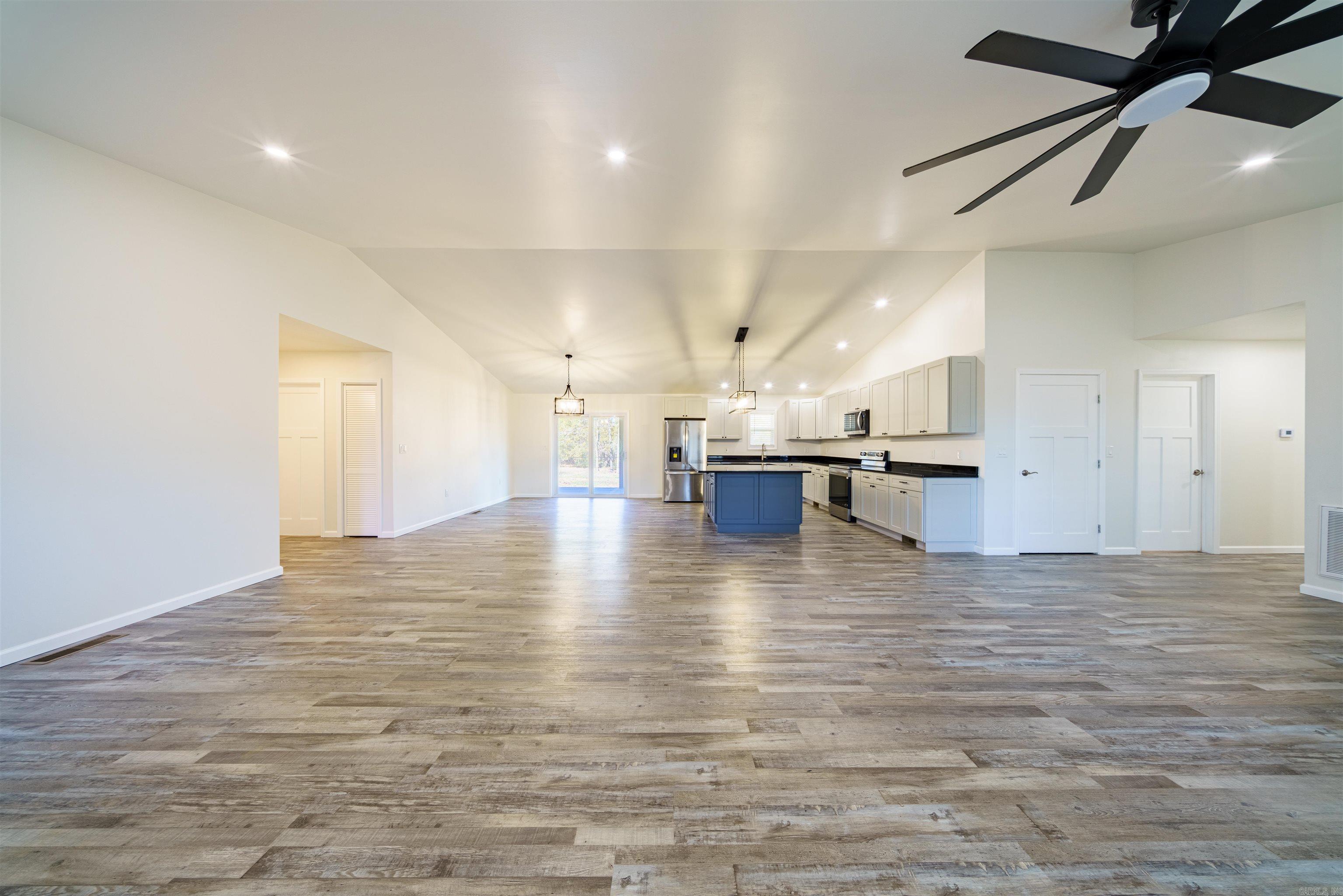 Photo 8 - Residential for sale – 30  Lynndale Dr   Pleasant Plains, AR