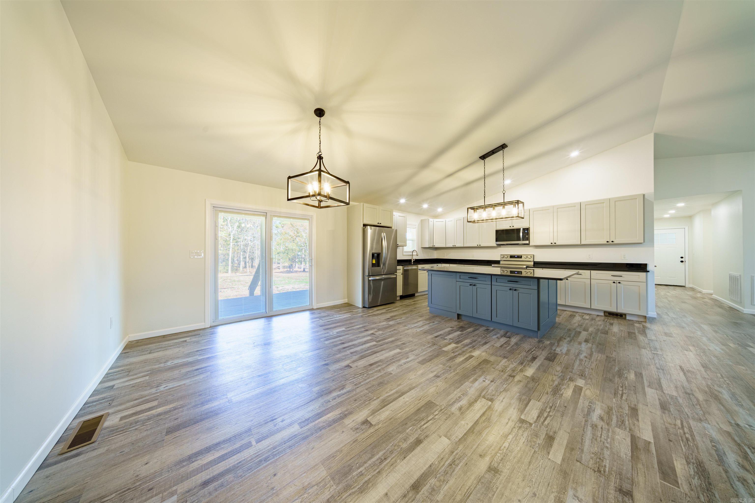 Photo 9 - Residential for sale – 30  Lynndale Dr   Pleasant Plains, AR