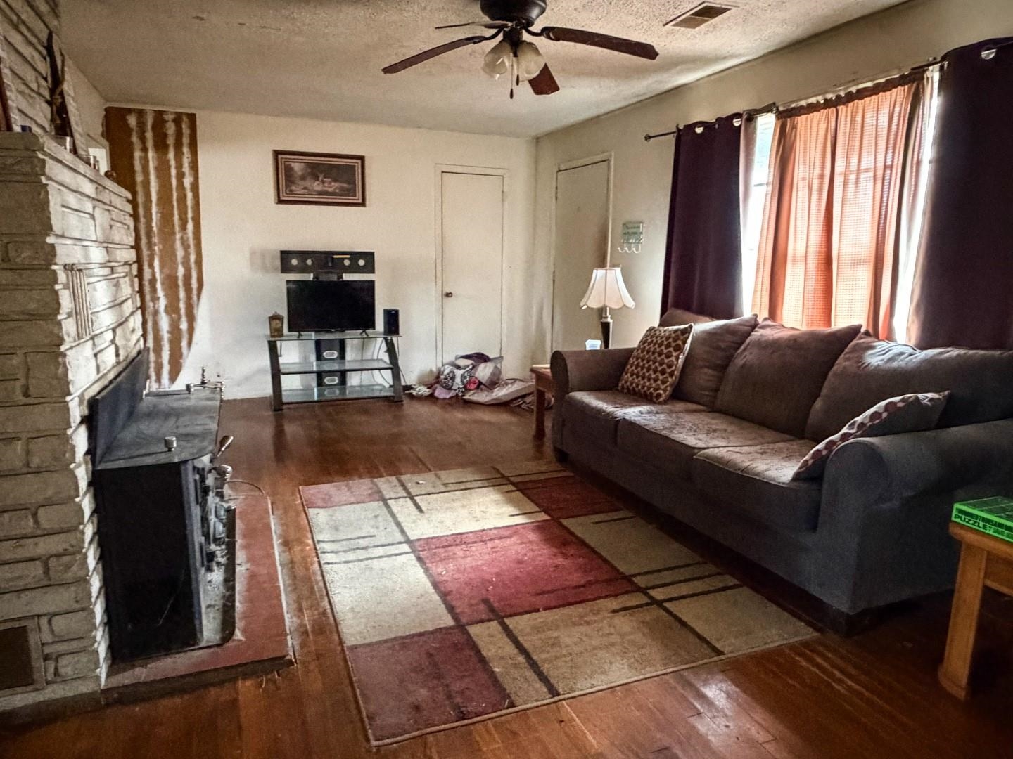 Photo 4 - Residential for sale – 154  Abby   Hardy, AR