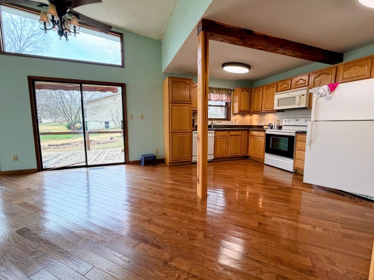 Photo 5 - Residential for sale – 201  Topaz   Horseshoe Bend, AR