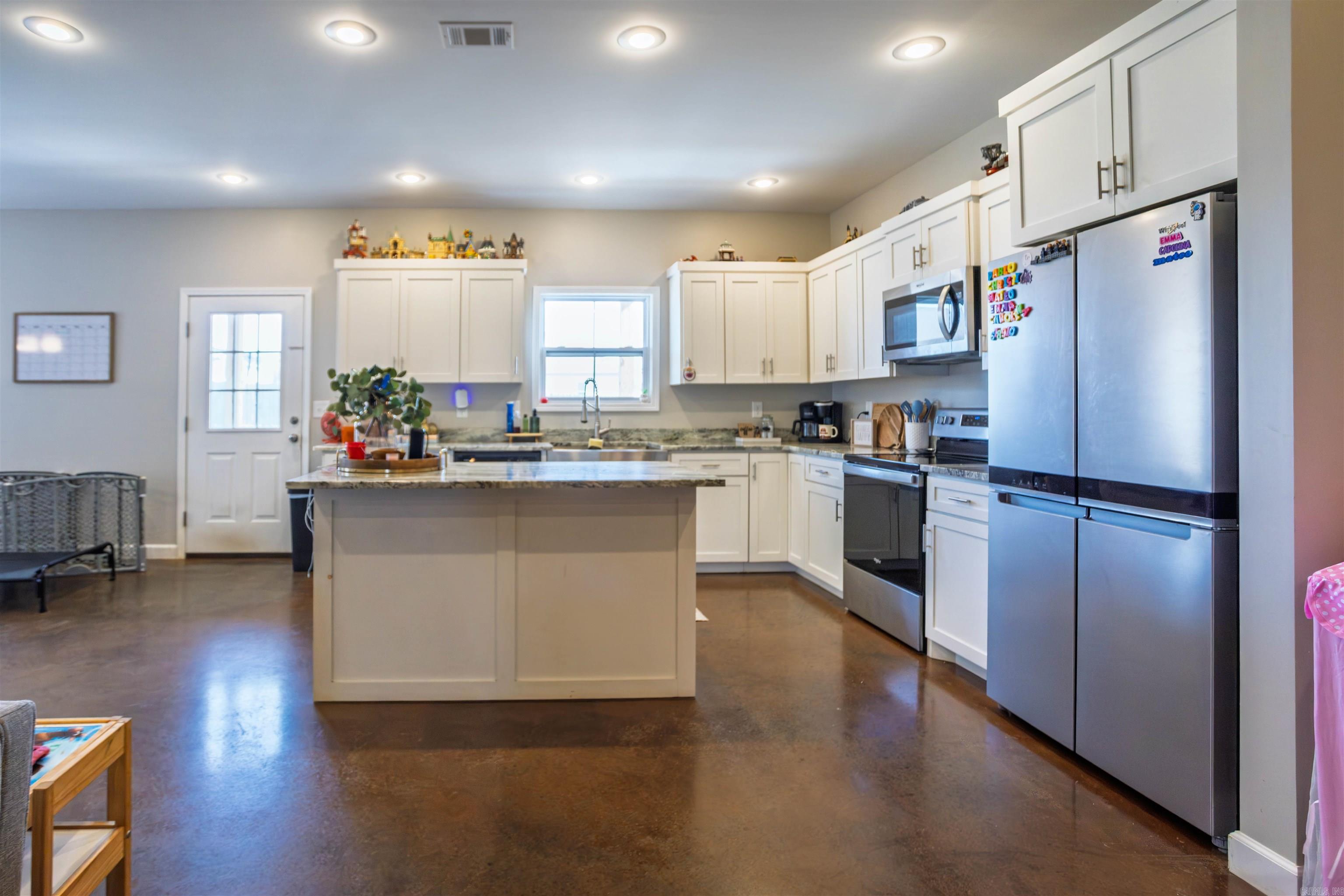 Photo 8 - Residential for sale – 120  Sarah Grace   Batesville, AR