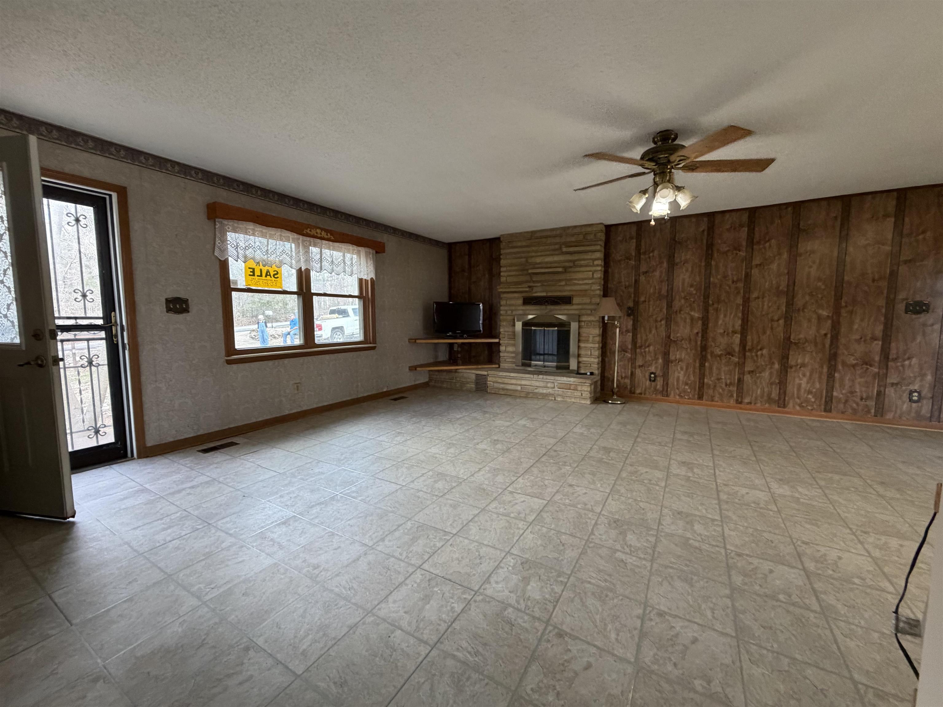 Photo 4 - Residential for sale – 903  Arkansas   Horseshoe Bend, AR