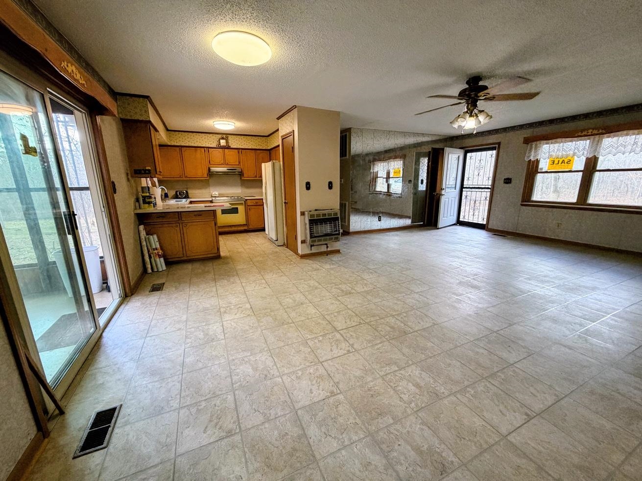 Photo 5 - Residential for sale – 903  Arkansas   Horseshoe Bend, AR