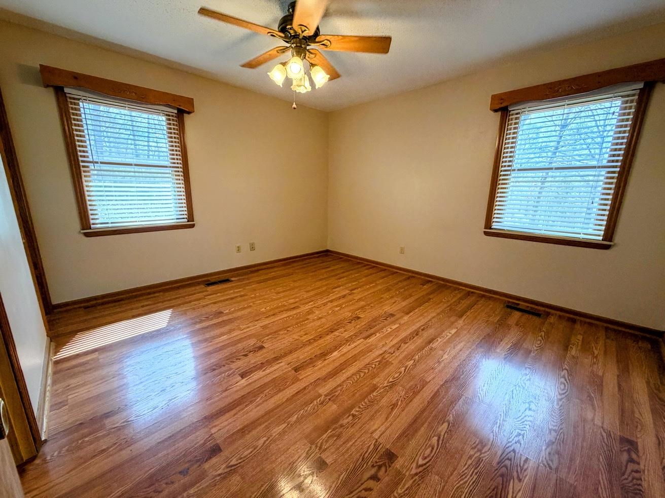 Photo 7 - Residential for sale – 903  Arkansas   Horseshoe Bend, AR