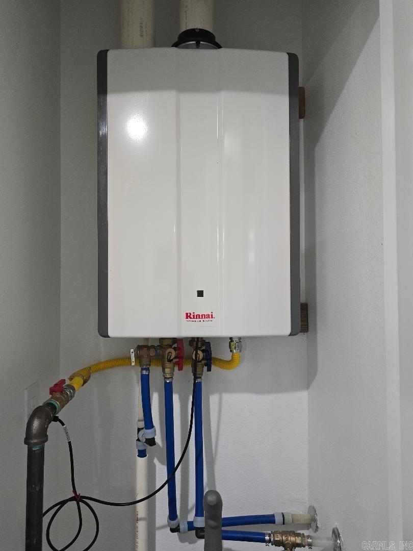 Photo 21 - Residential for sale – 42  Riverwood   Batesville, AR