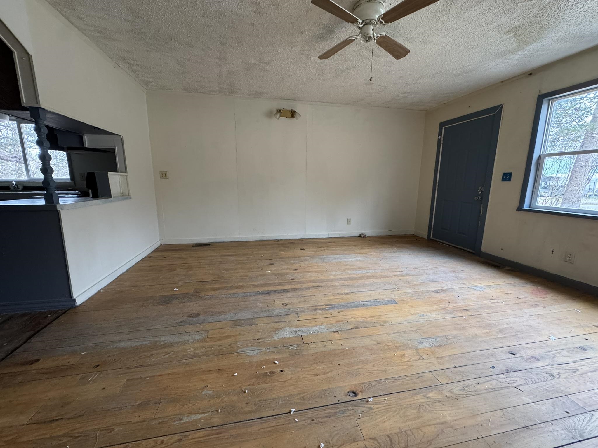 Photo 3 - Residential for sale – 1212  Clark Lane   Horseshoe Bend, AR