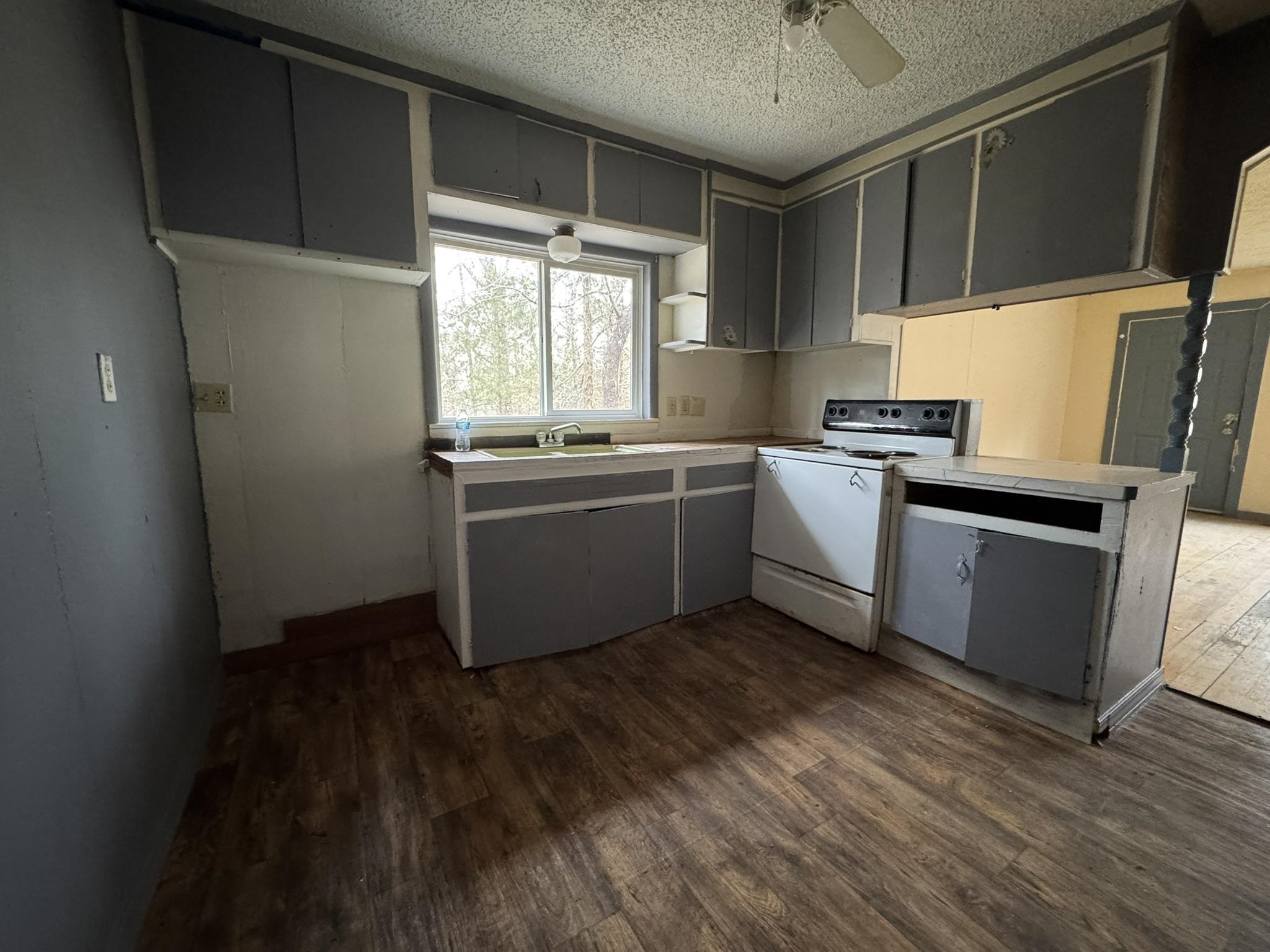 Photo 6 - Residential for sale – 1212  Clark Lane   Horseshoe Bend, AR