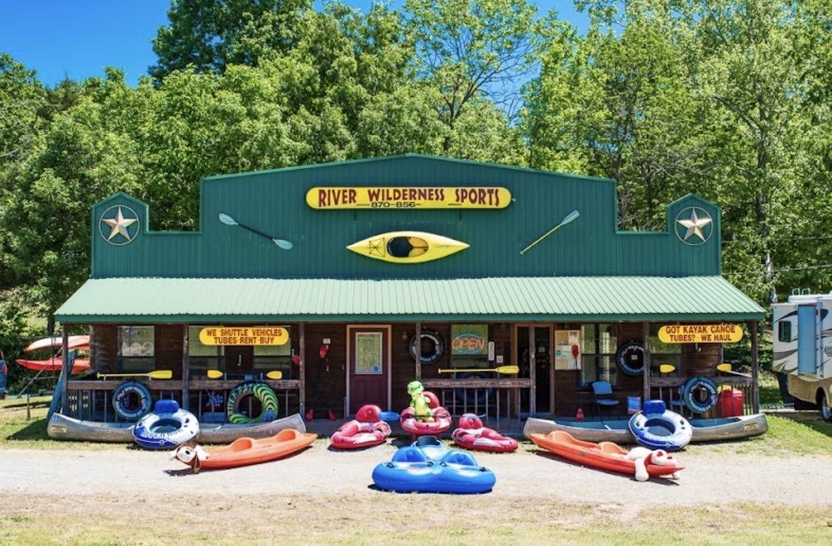 Commercial / Industrial for sale – 420  Highway 63   Hardy, AR