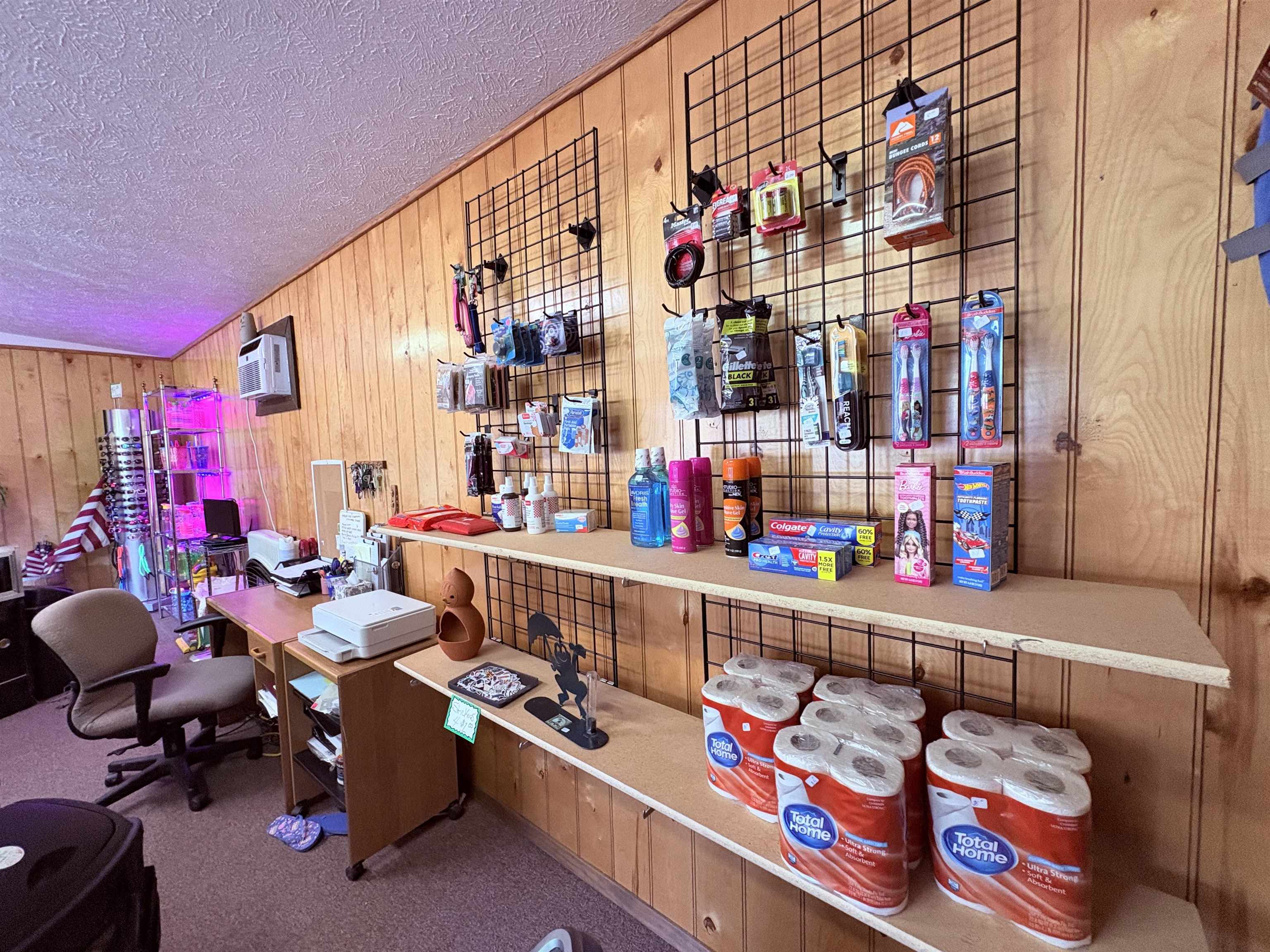 Photo 7 - Commercial / Industrial for sale – 420  Highway 63   Hardy, AR