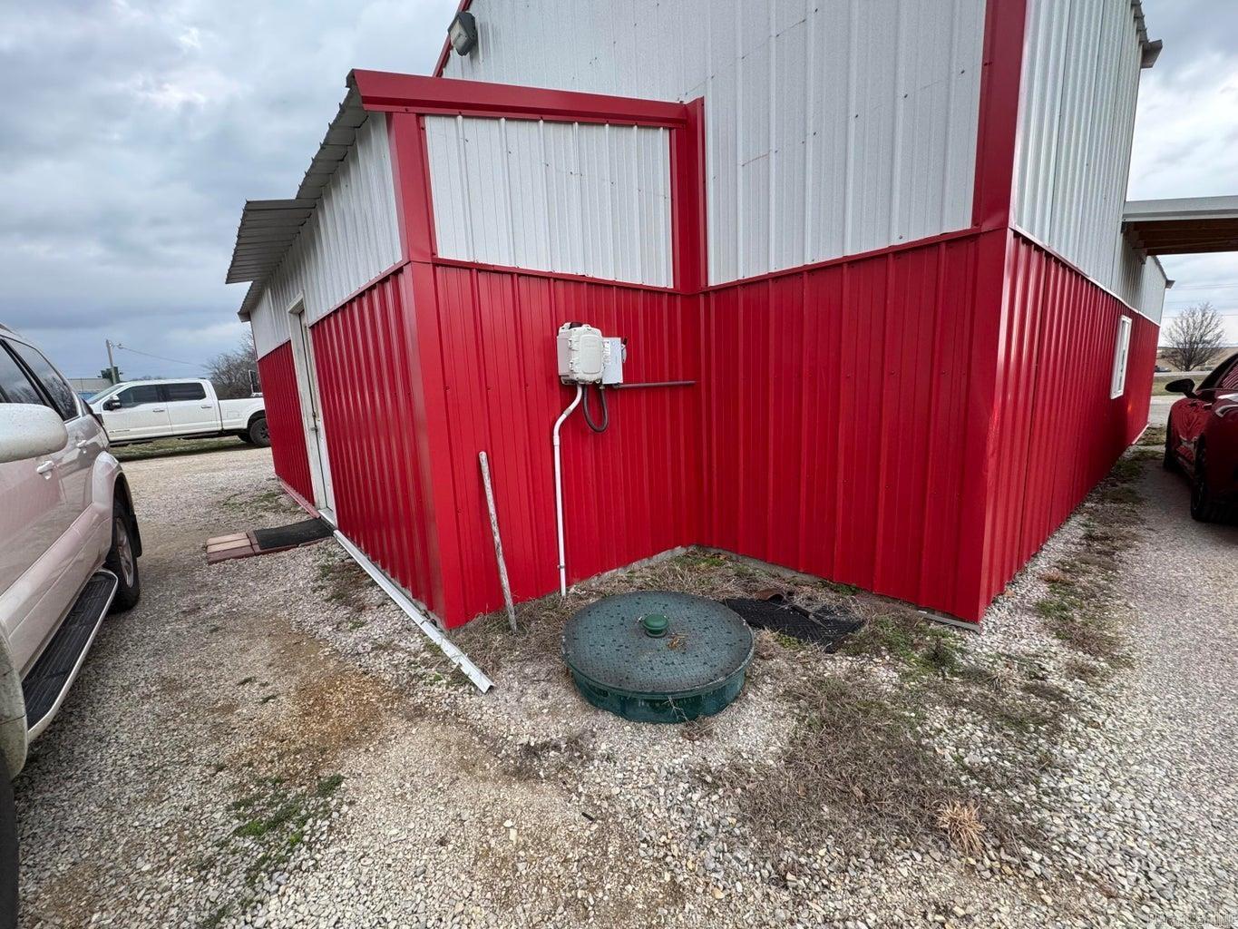 Photo 3 - Commercial / Industrial for sale – 127  U.S. 62   Ash Flat, AR