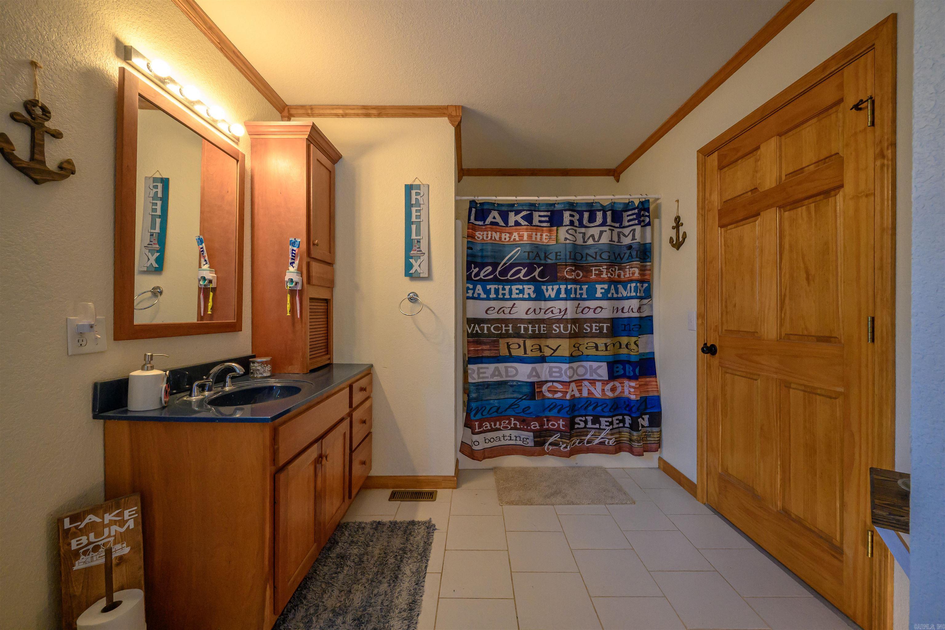 Photo 17 - Residential for sale – 152 E Lakeshore   Cherokee Village, AR