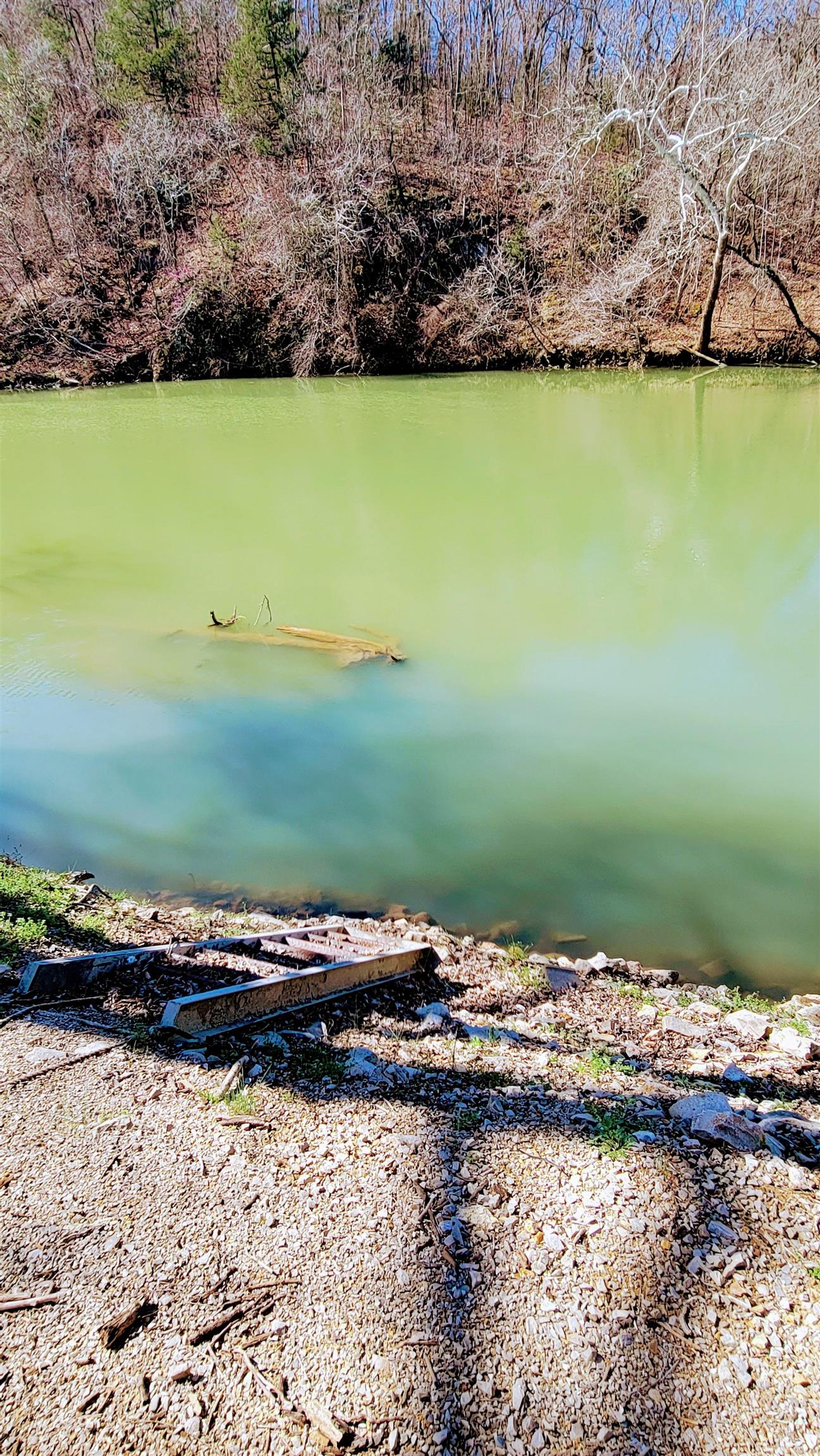 Photo 3 - Vacant Land for sale – L 9,10 B 3  River Front Riverbend Camper 3rd  Hardy, AR