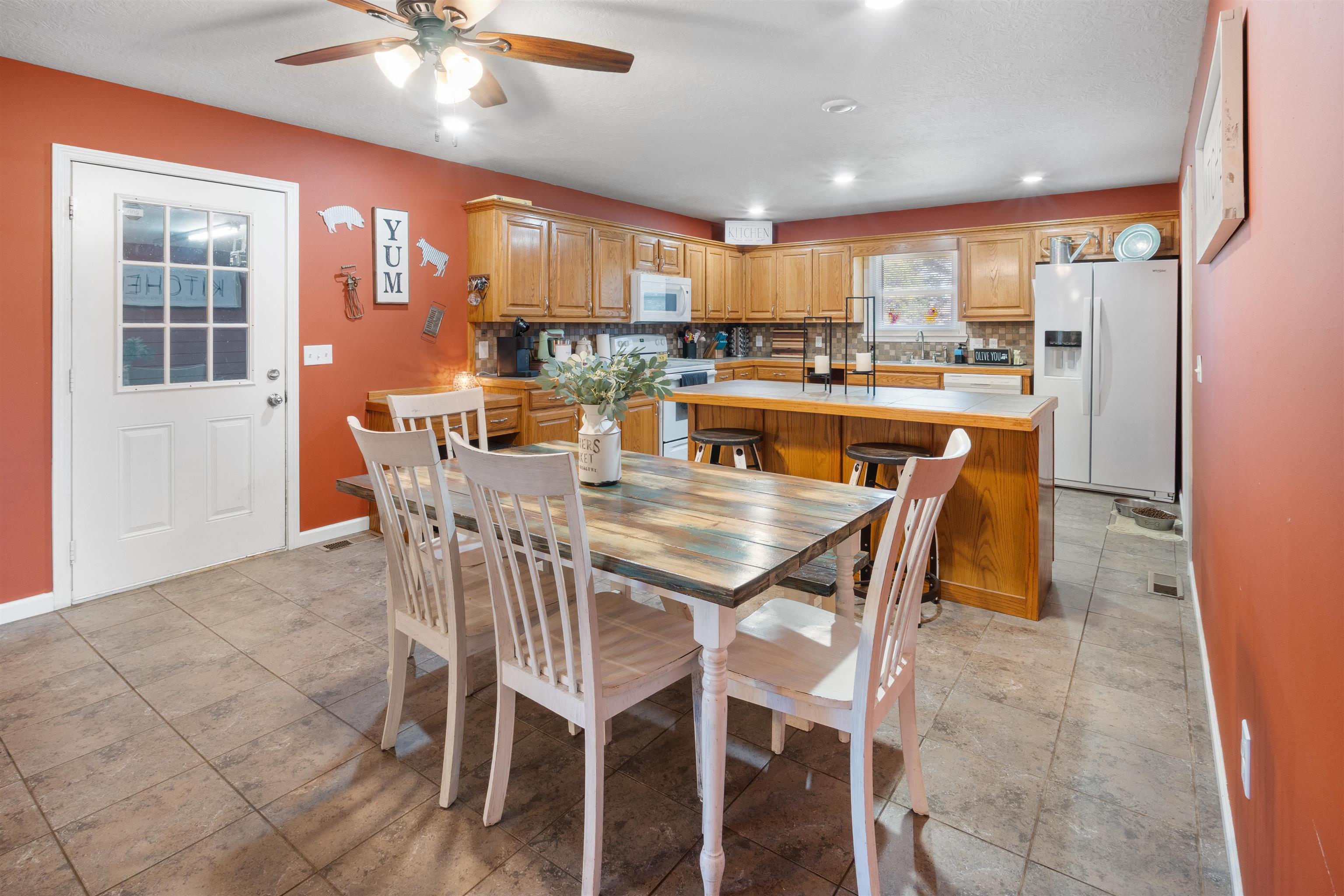 Photo 4 - Residential for sale – 2373  West Road   Mount Pleasant, AR