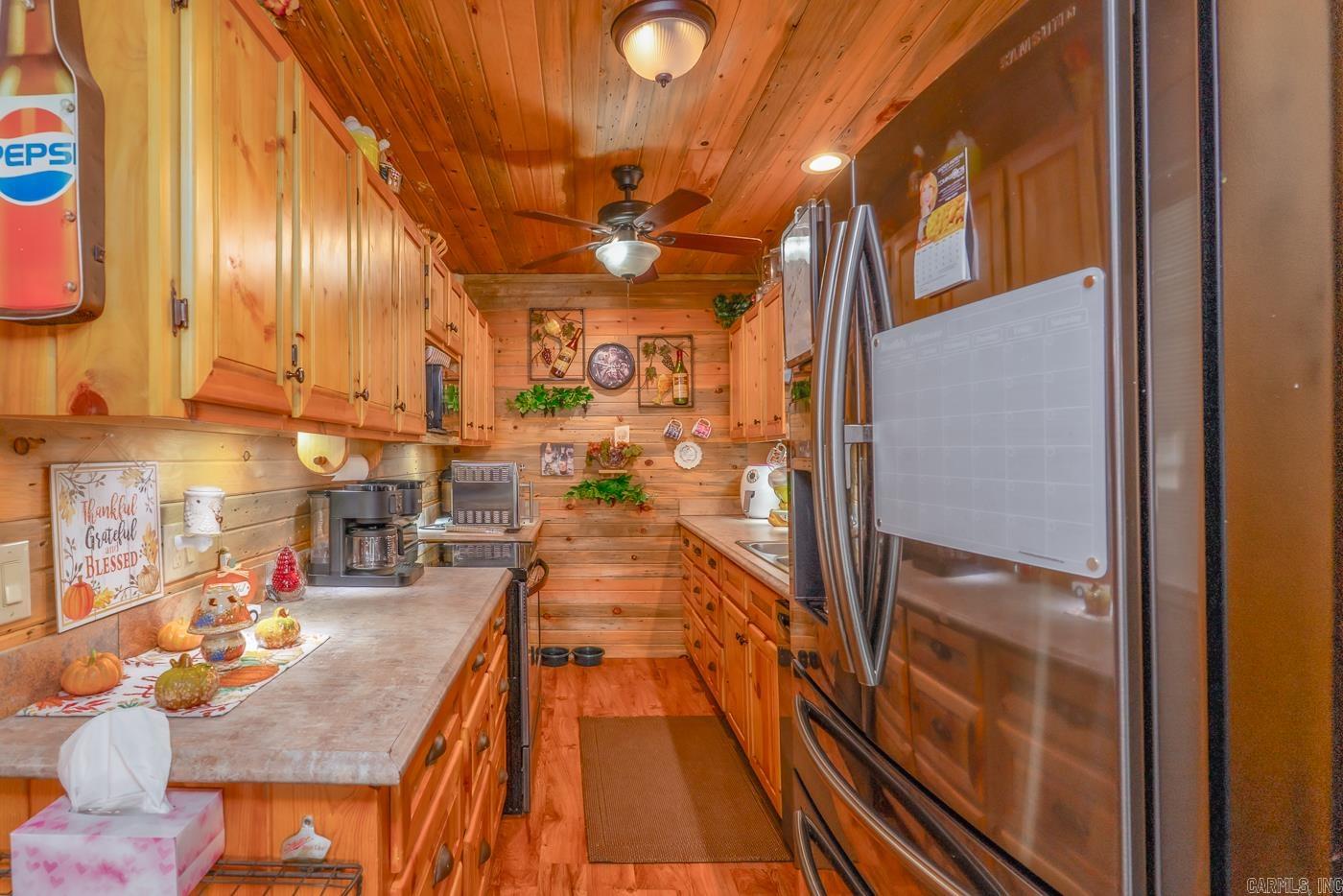 Photo 13 - Residential for sale – 21 W Lakeshore Dr   Highland, AR