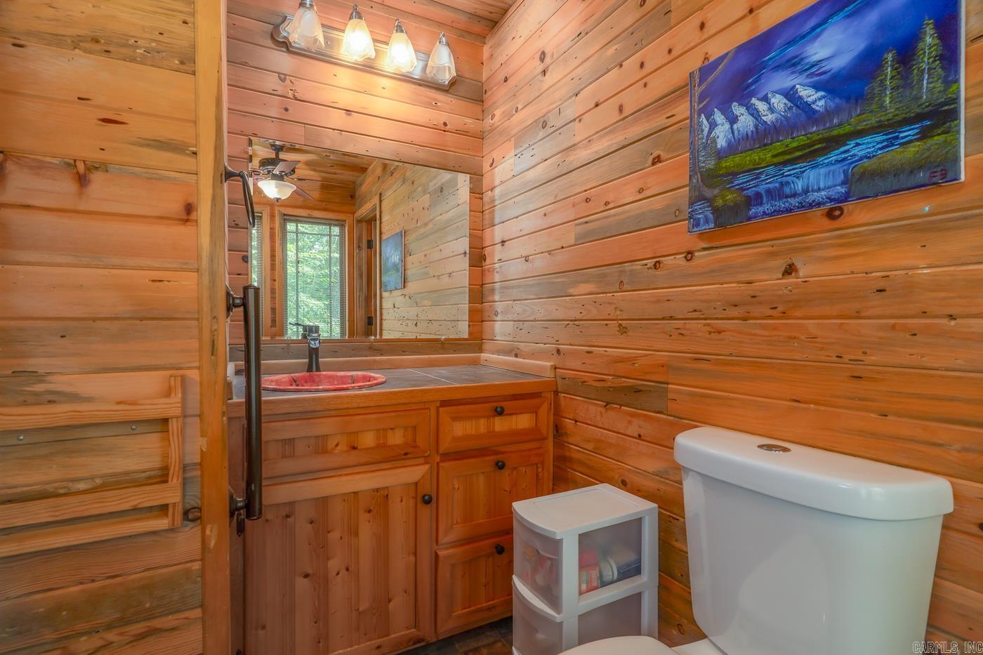 Photo 21 - Residential for sale – 21 W Lakeshore Dr   Highland, AR