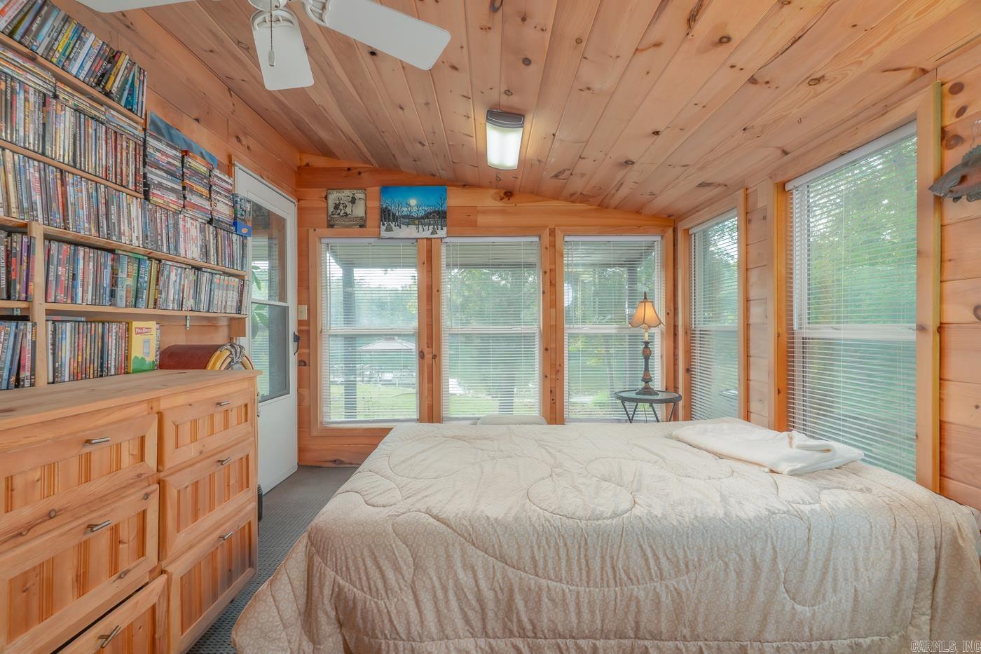 Photo 24 - Residential for sale – 21 W Lakeshore Dr   Highland, AR