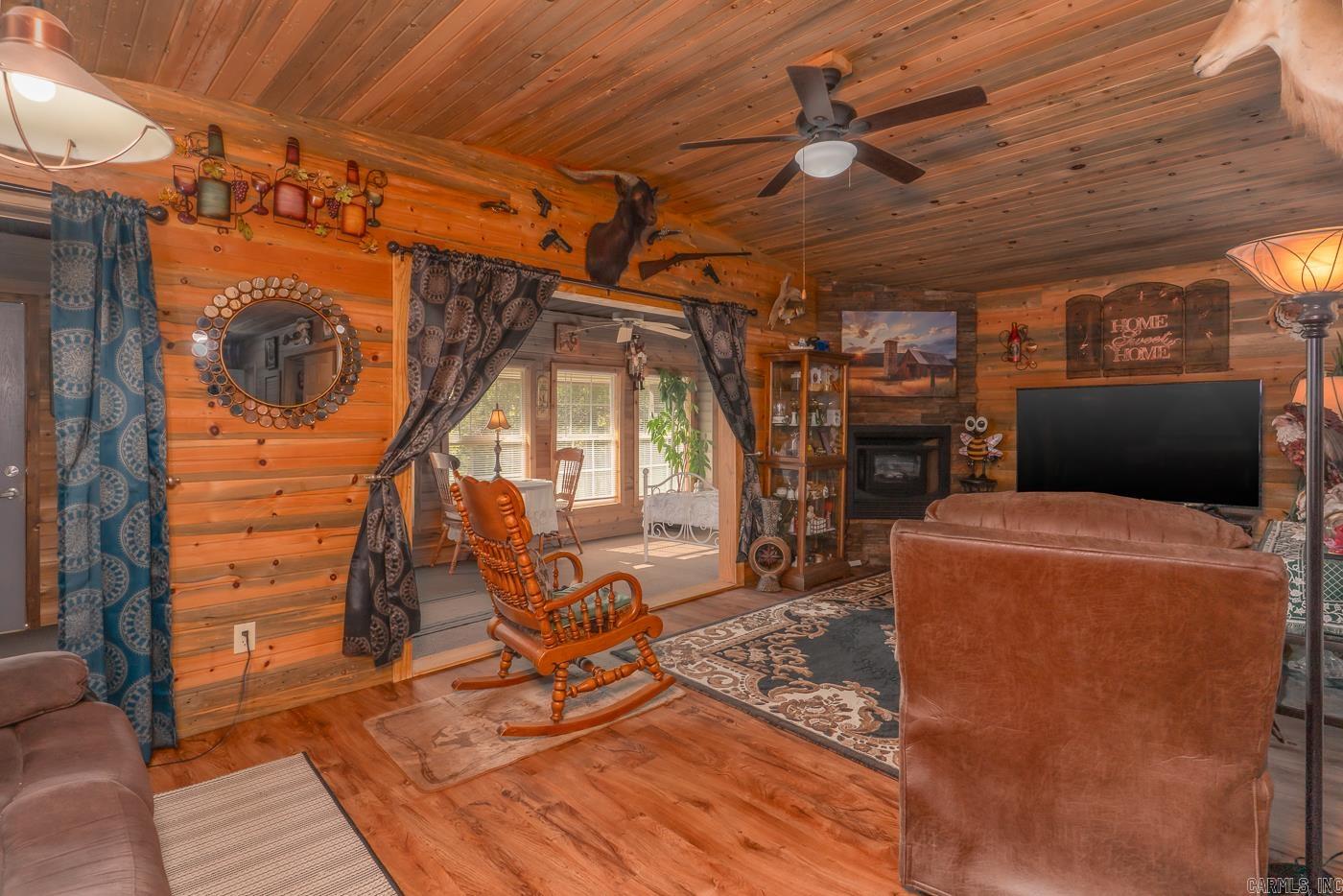 Photo 7 - Residential for sale – 21 W Lakeshore Dr   Highland, AR