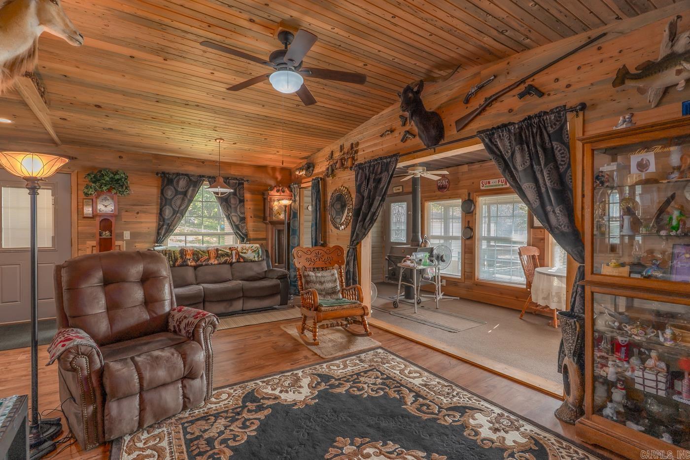 Photo 9 - Residential for sale – 21 W Lakeshore Dr   Highland, AR