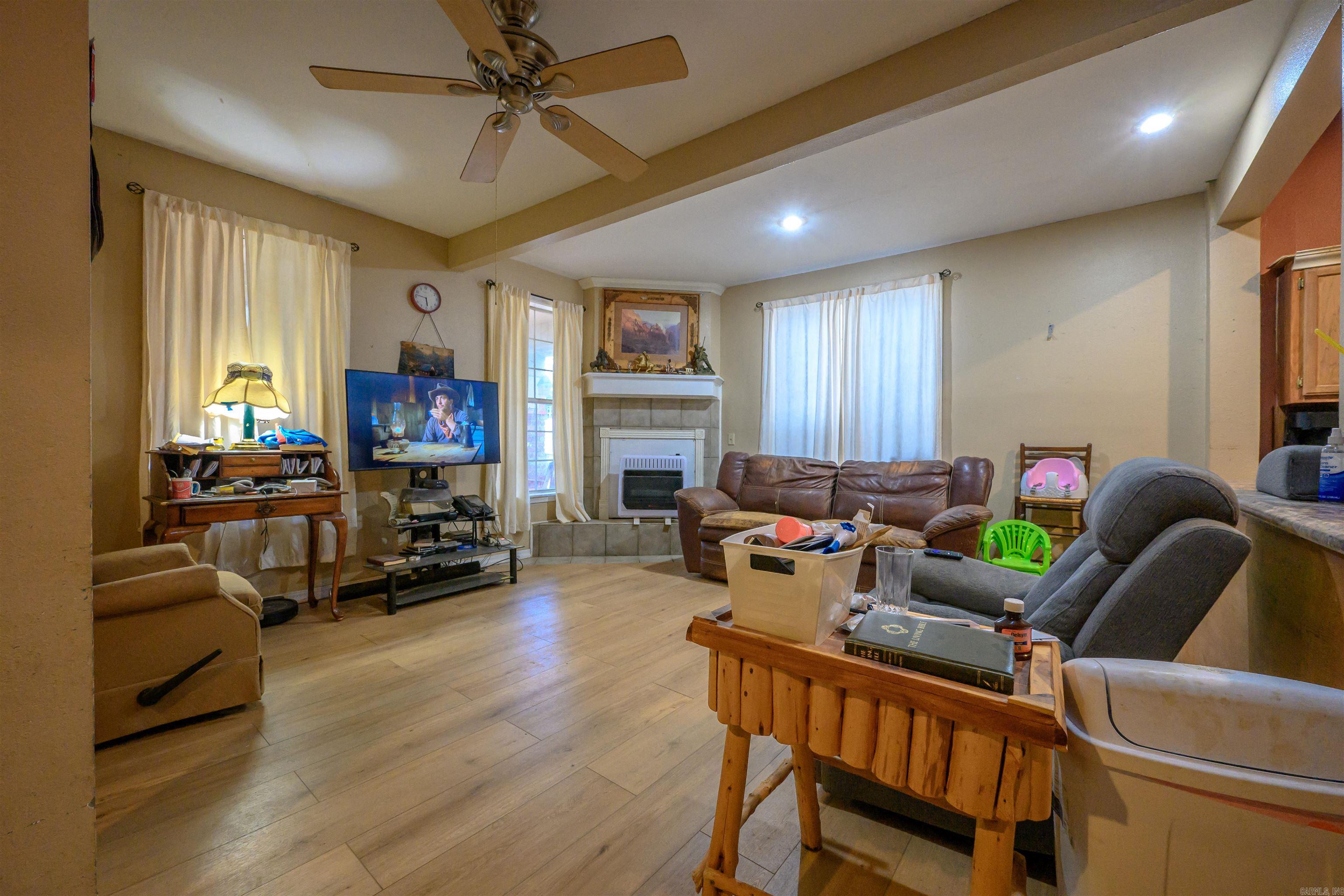 Photo 3 - Residential for sale – 548 S Broad   Batesville, AR