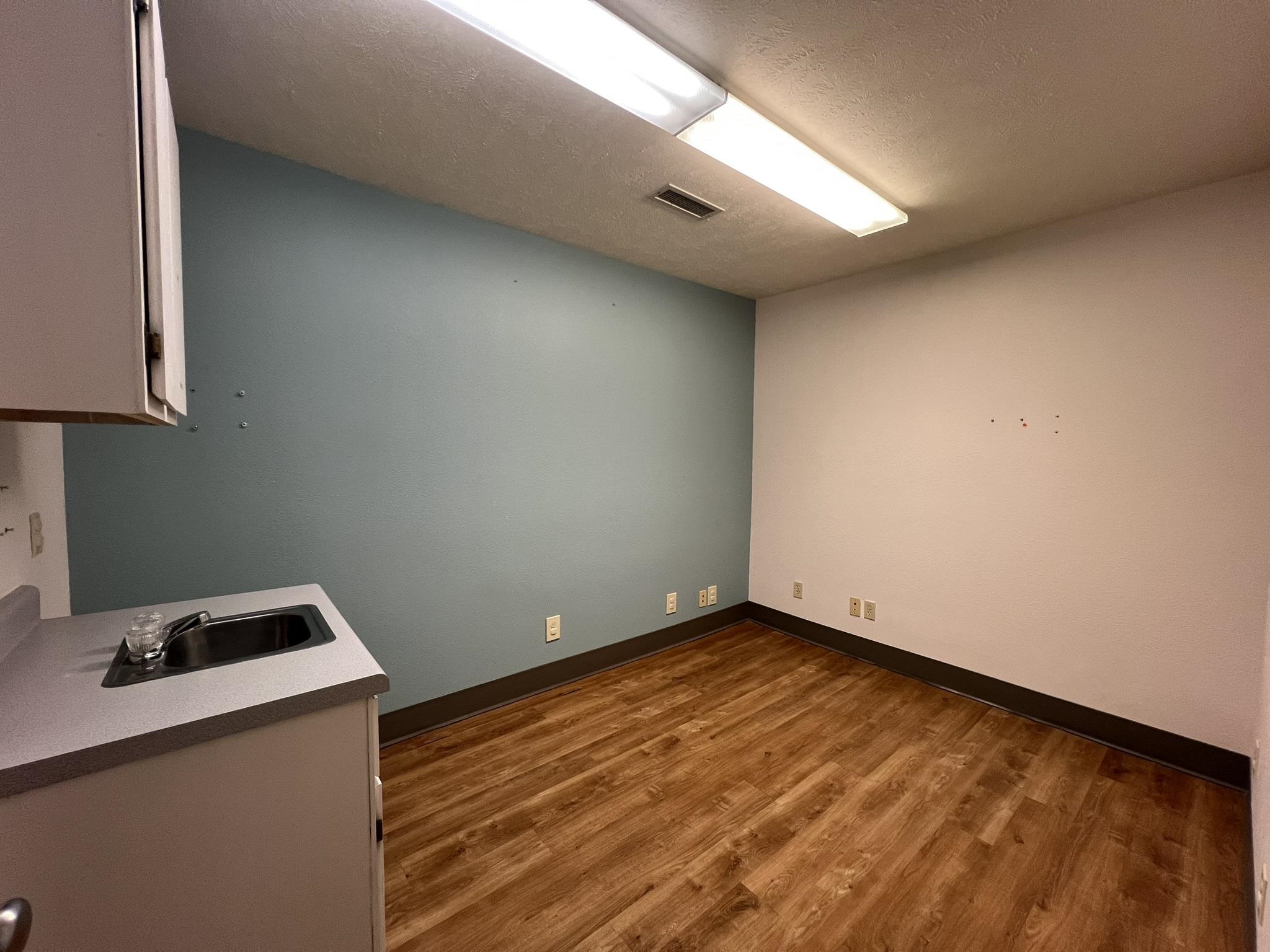 Photo 12 - Commercial / Industrial for sale – 260  Main Street   Mammoth Spring, AR