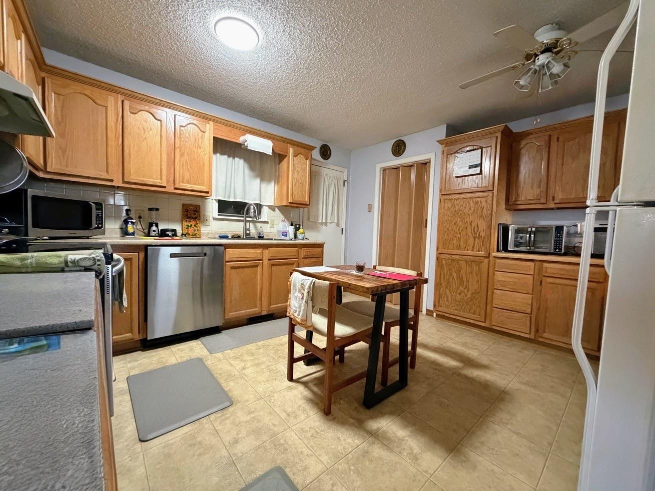 Photo 7 - Residential for sale – 316 N Nightingale   Horseshoe Bend, AR