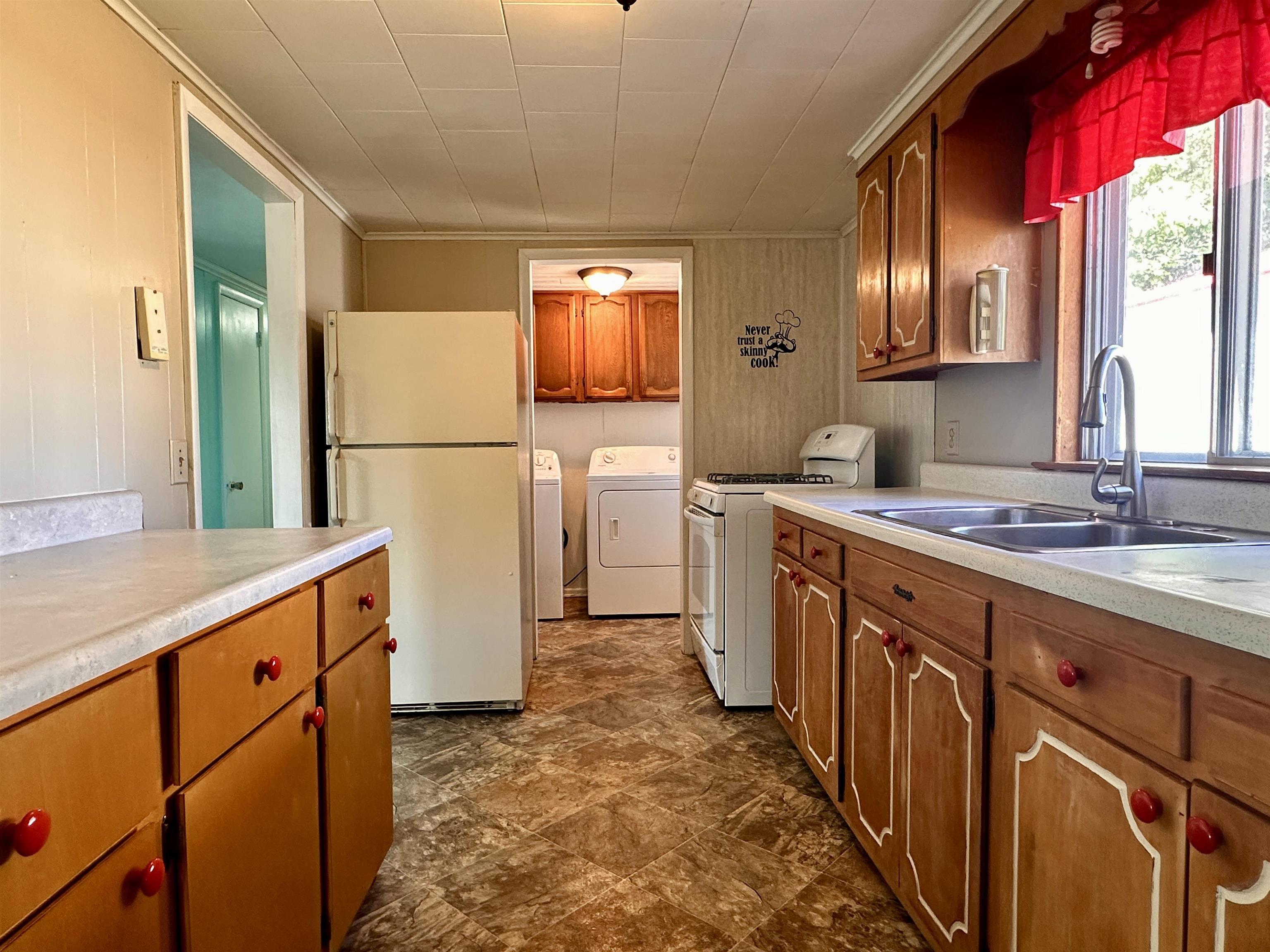 Photo 10 - Residential for sale – 106  Edna   Highland, AR