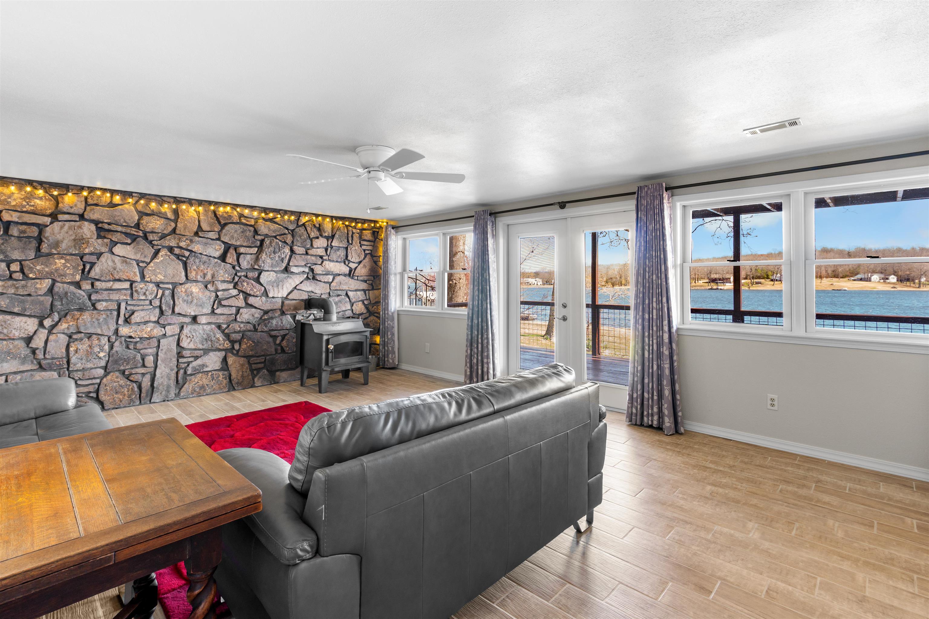 Photo 11 - Residential for sale – 404  Isabella Lane   Horseshoe Bend, AR