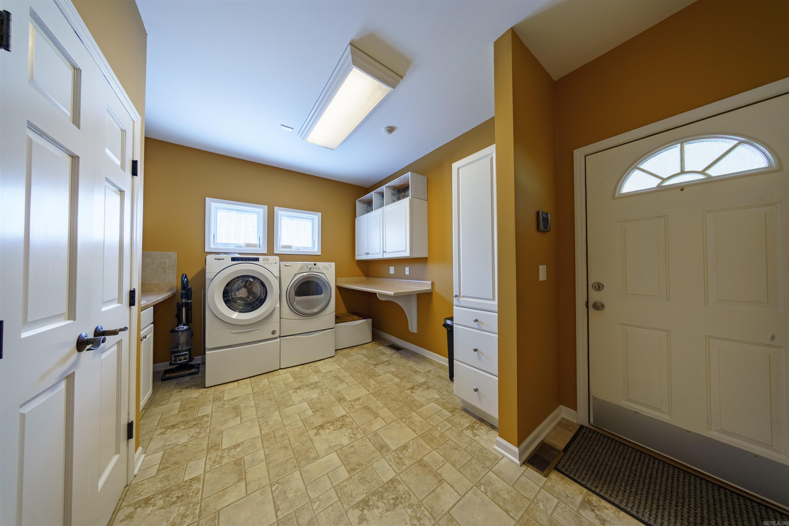 Photo 13 - Residential for sale – 505 E Tri Lakes   Horseshoe Bend, AR