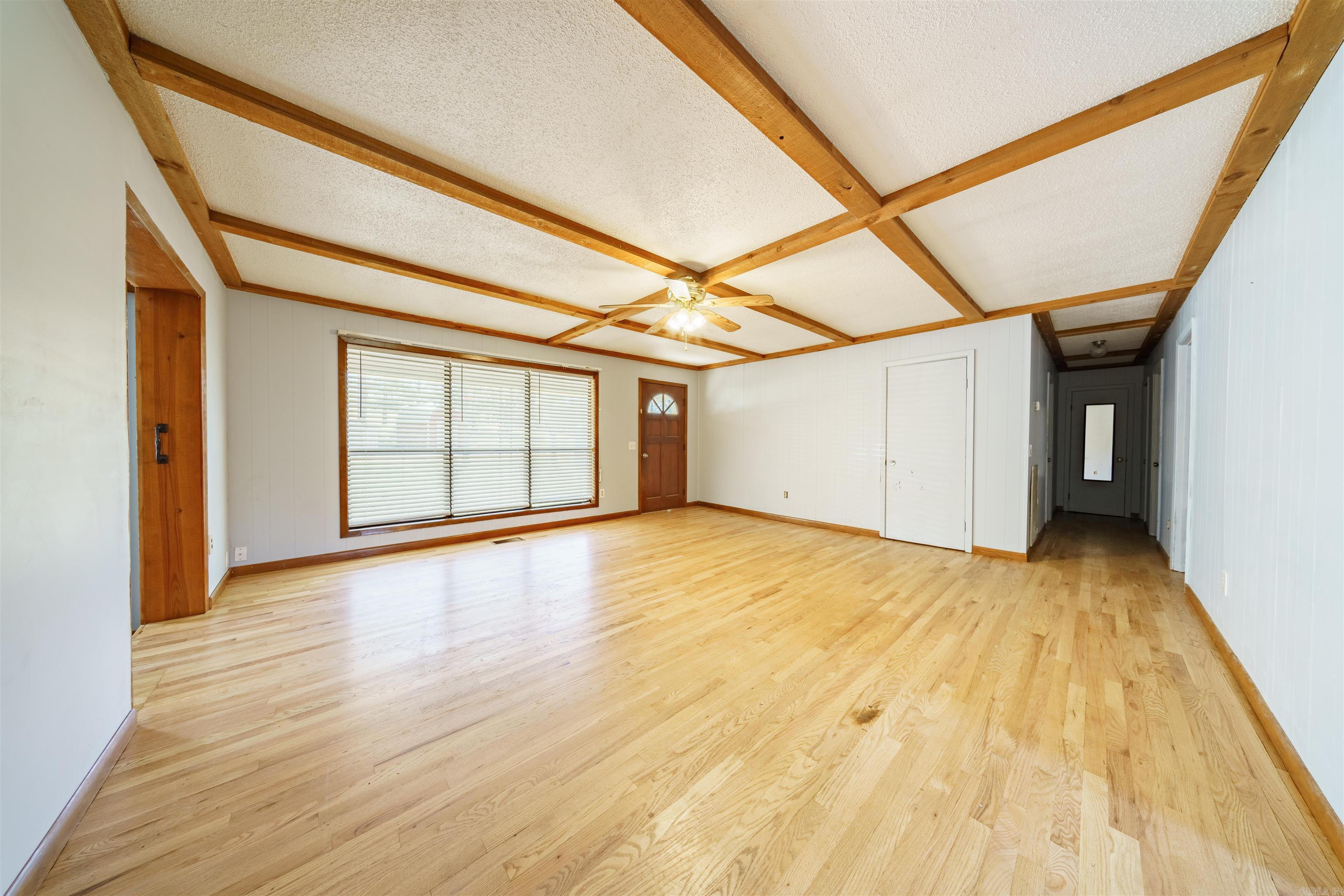 Photo 5 - Residential for sale – 651  Golden   Cave City, AR