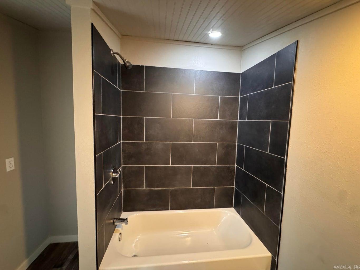 Photo 12 - Residential for sale – 748  Brooks   Batesville, AR