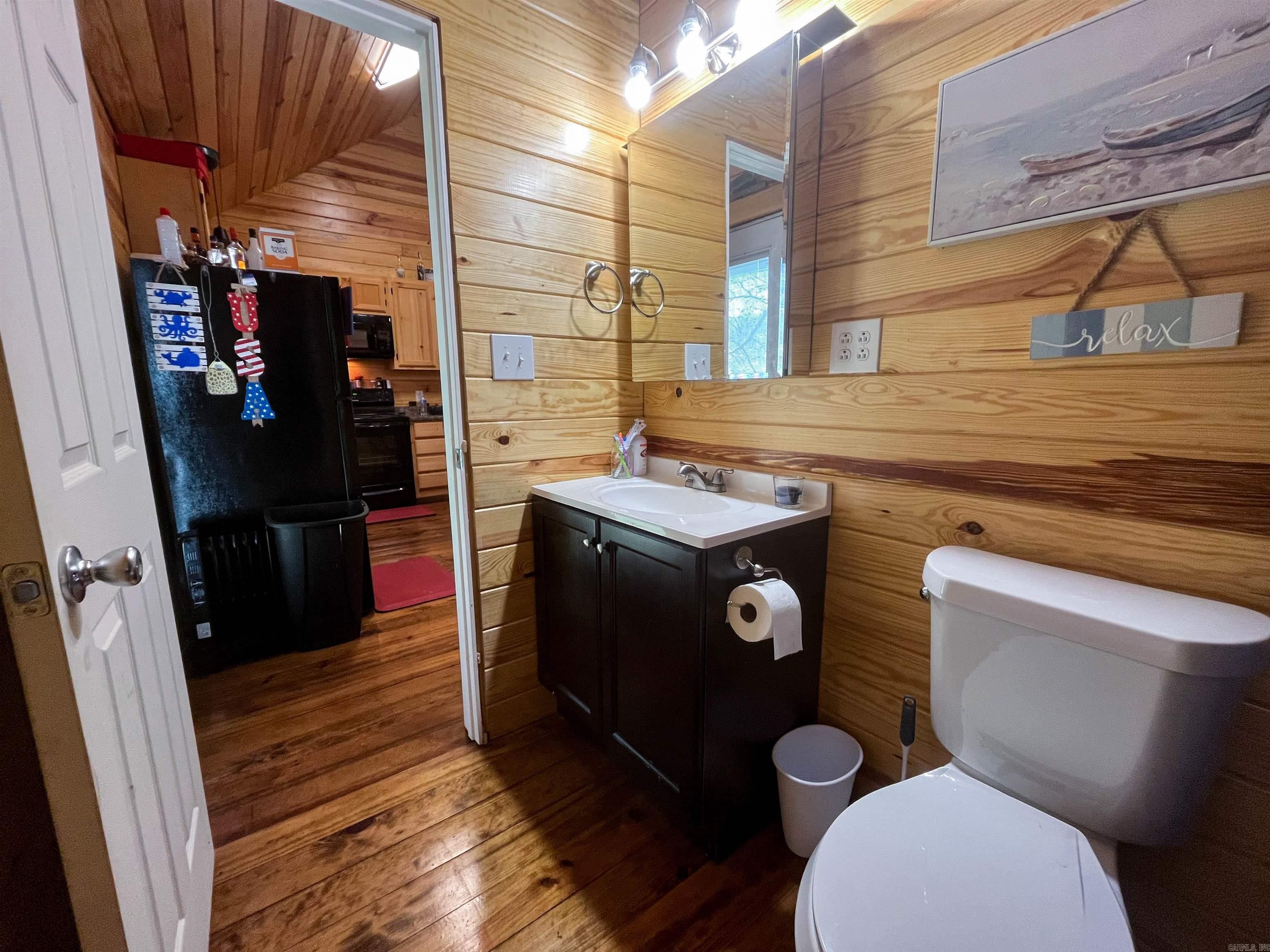 Photo 15 - Residential for sale – 213  Spring Lake Dr   Mammoth Spring, AR