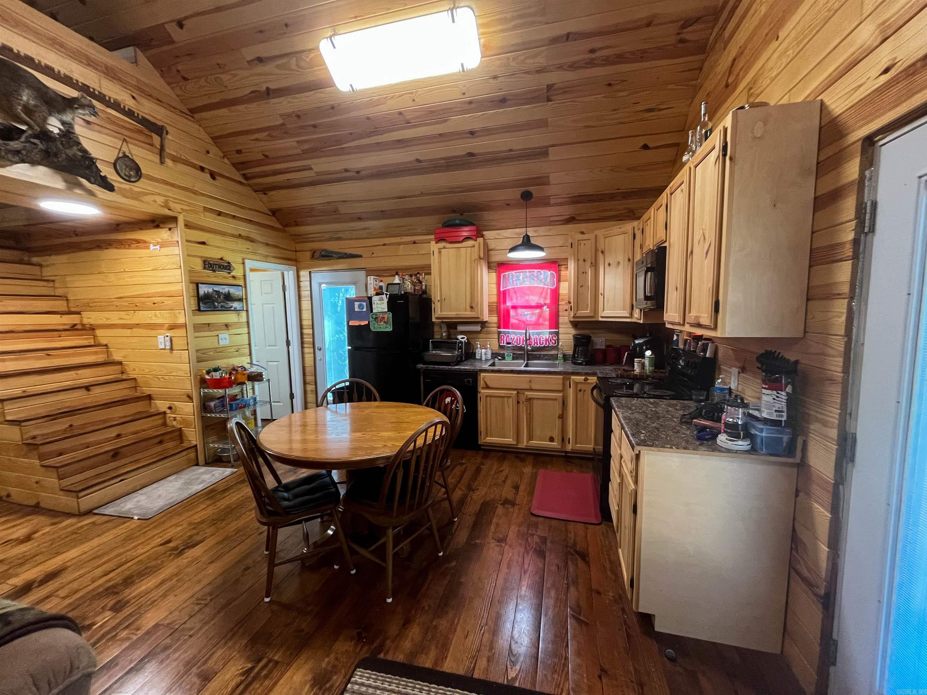 Photo 7 - Residential for sale – 213  Spring Lake Dr   Mammoth Spring, AR