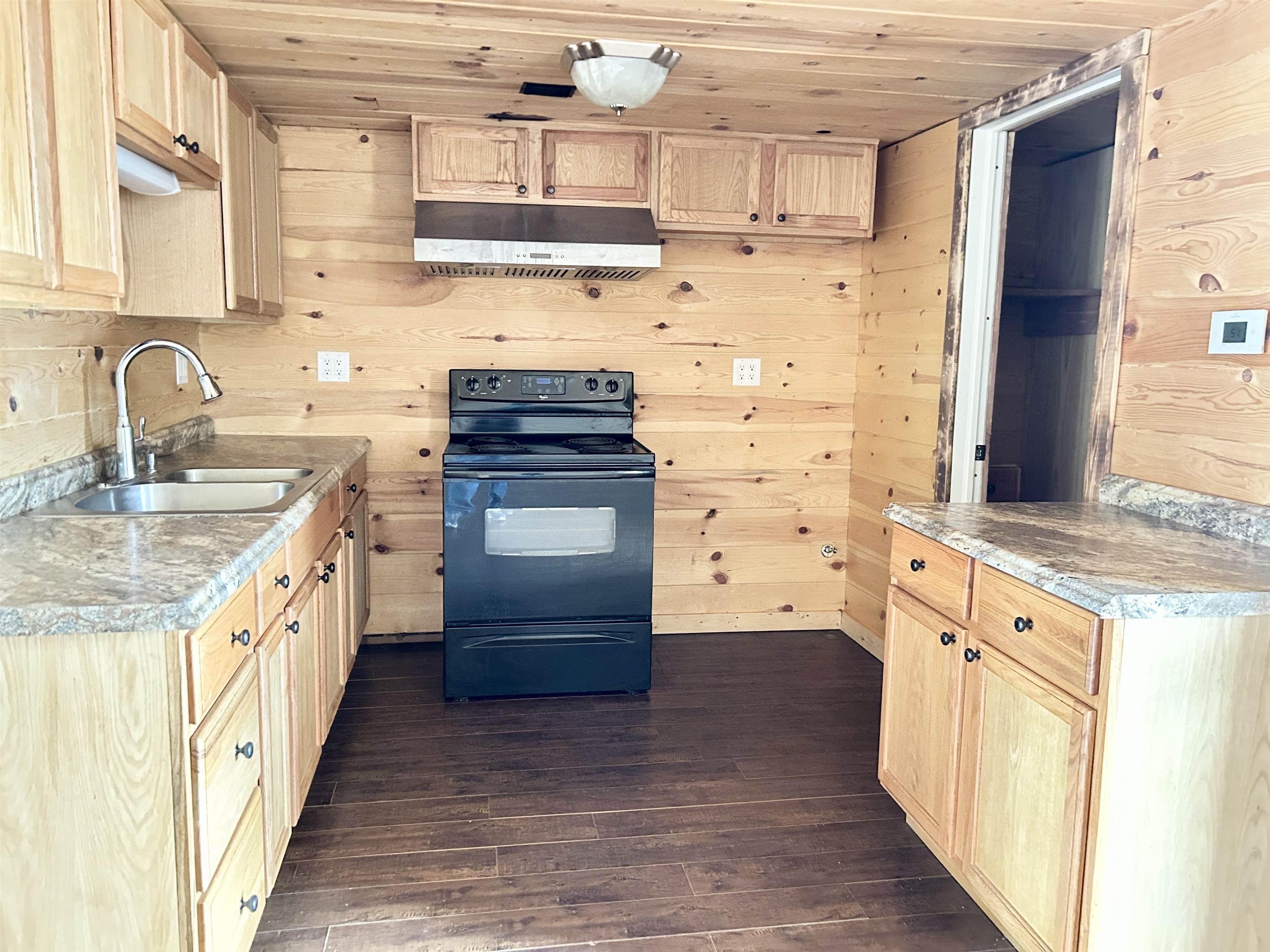 Photo 2 - Residential for sale – 8  Annette   Cherokee Village, AR