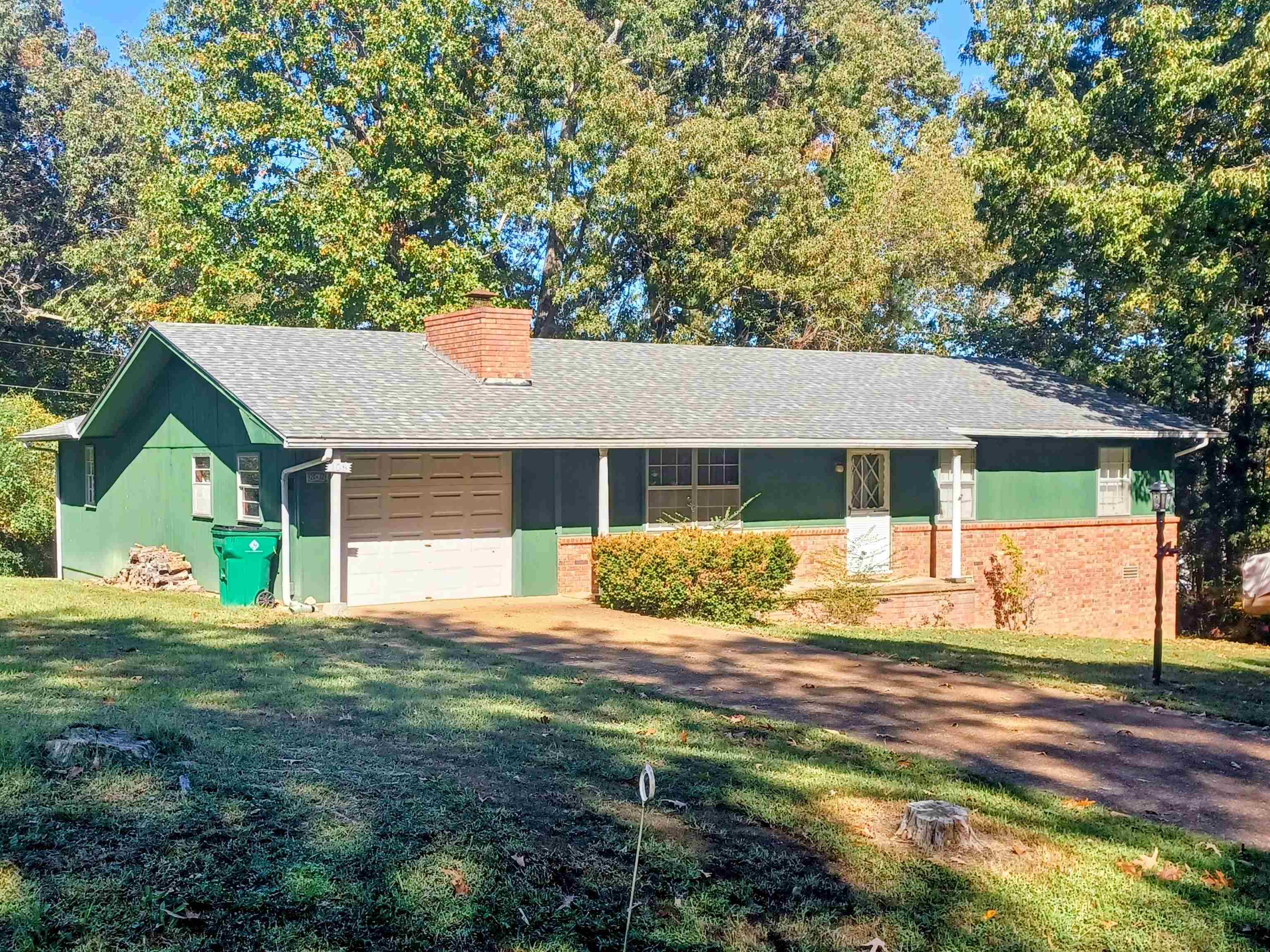 Photo 2 - Residential for sale – 108  Cameo   Horseshoe Bend, AR