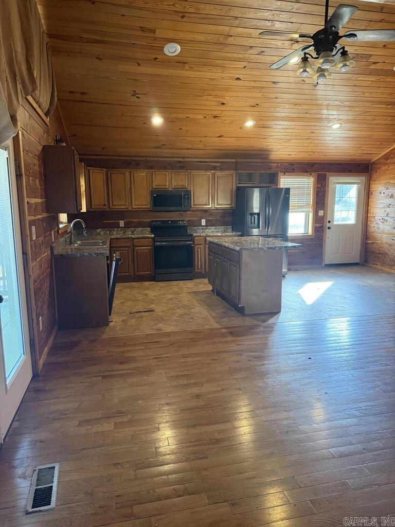 Photo 9 - Residential for sale – 1509  Newport   Batesville, AR