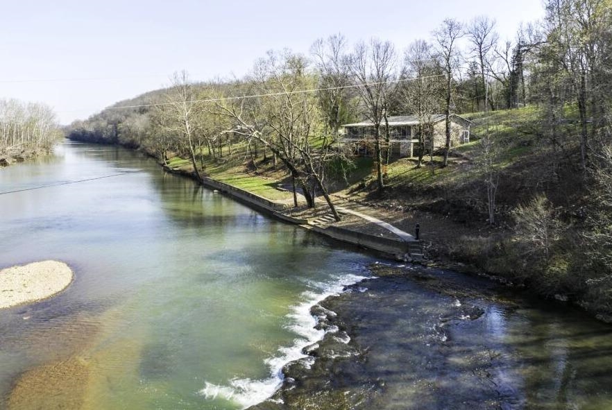 Photo 3 - Residential for sale – 276  Bee Run   Hardy, AR