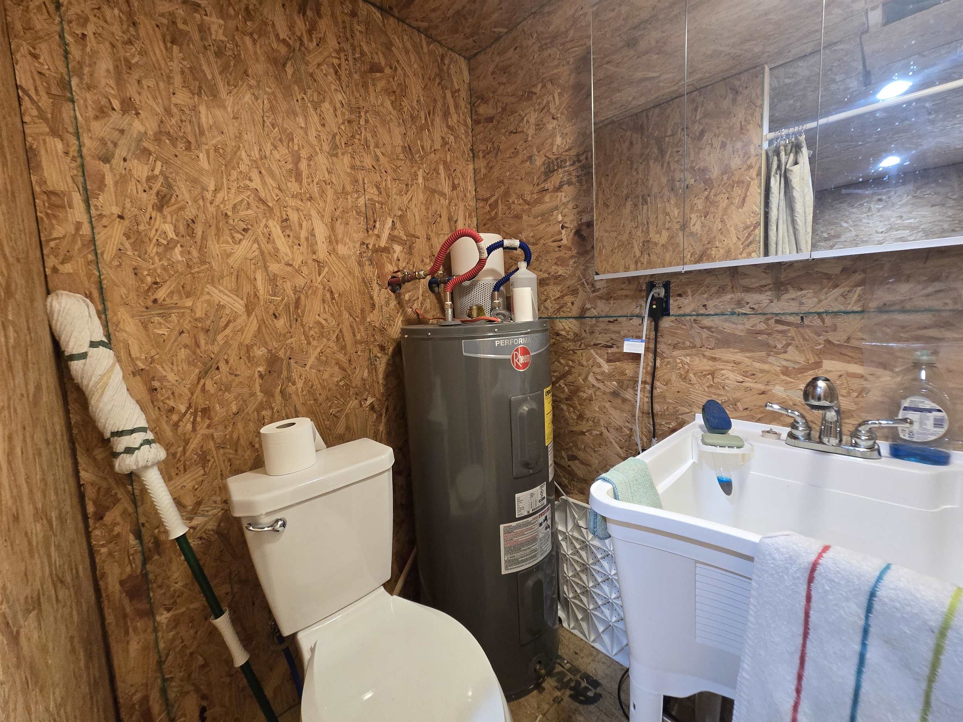 Photo 9 - Residential for sale – 19  Willie May   Highland, AR