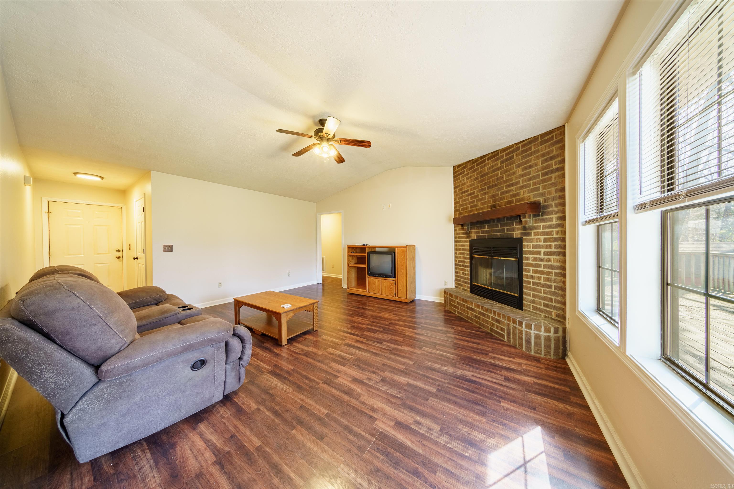 Photo 8 - Residential for sale – 40  Chimney Rd   Batesville, AR