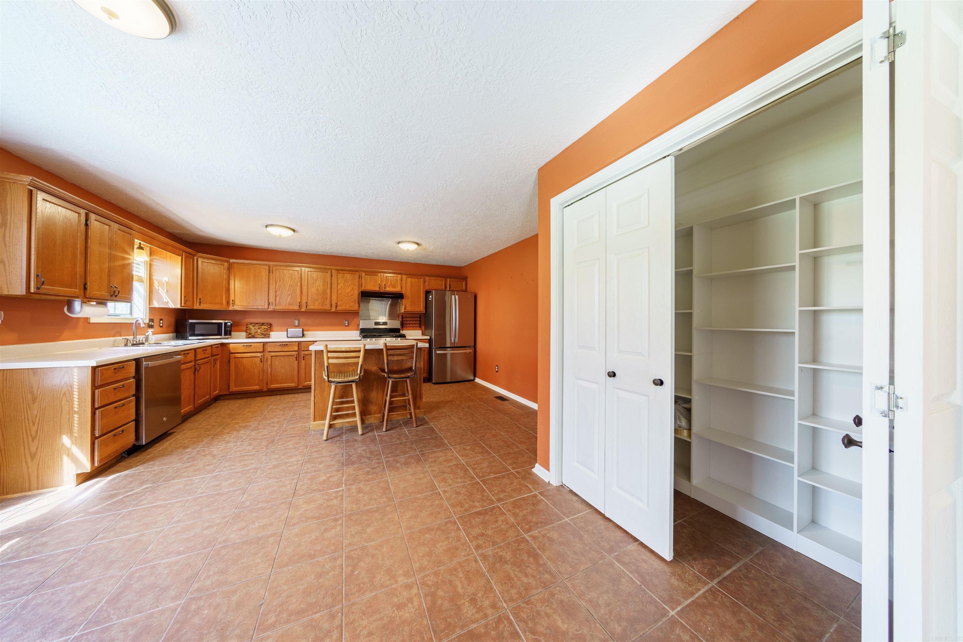 Photo 9 - Residential for sale – 40  Chimney Rd   Batesville, AR