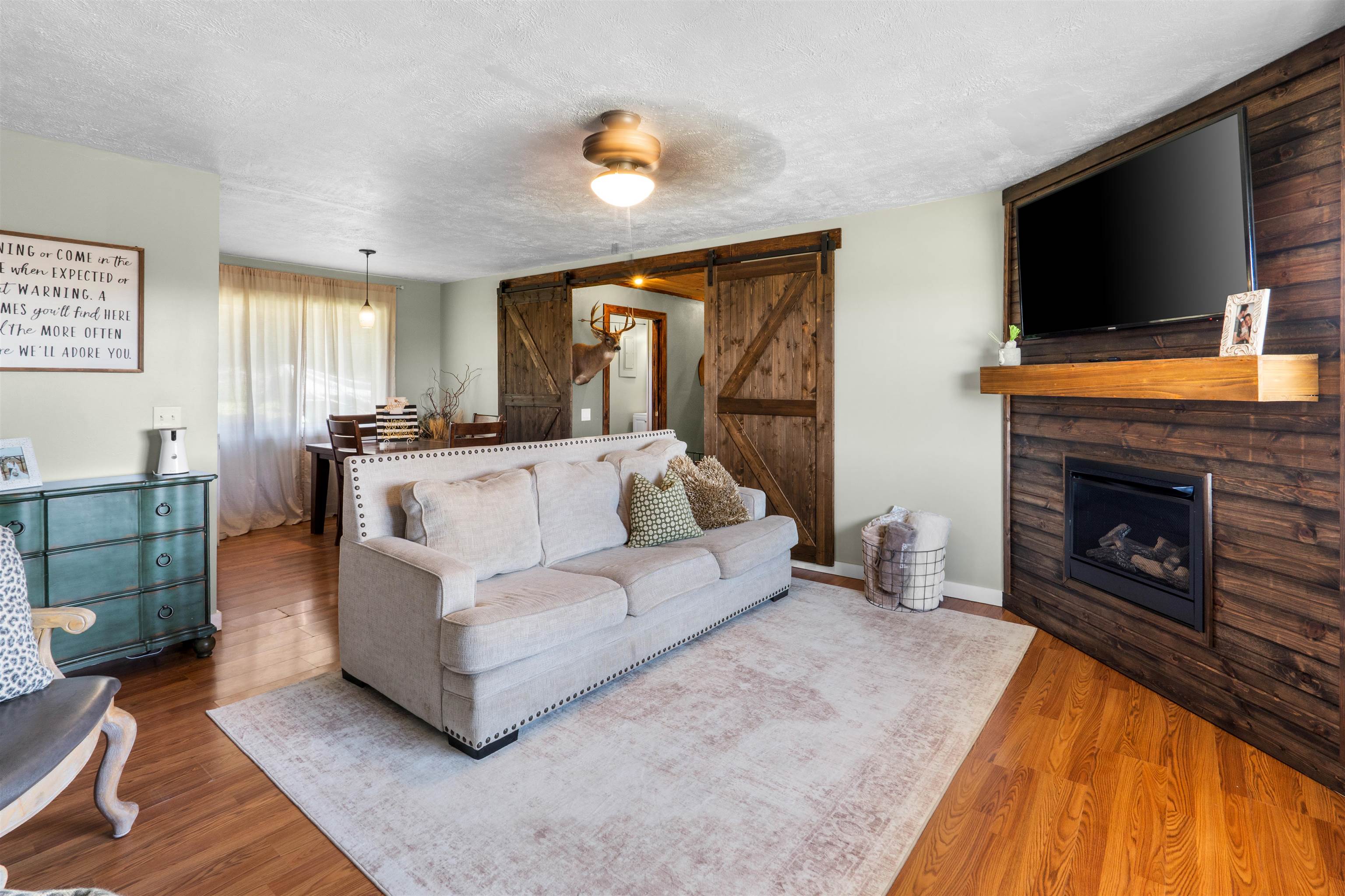 Photo 4 - Residential for sale – 613 E 1st Street   Calico Rock, AR