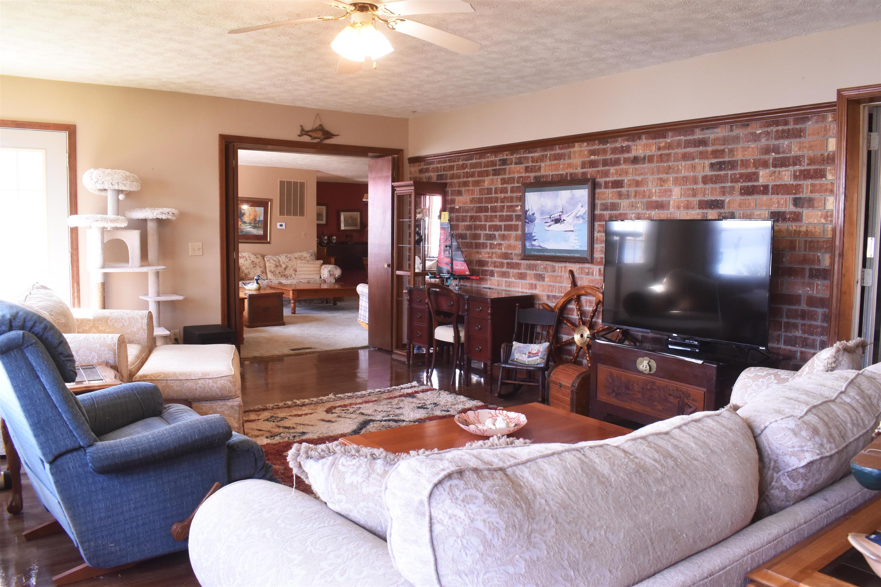 Photo 7 - Residential for sale – 506  Victoria Drive   Horseshoe Bend, AR