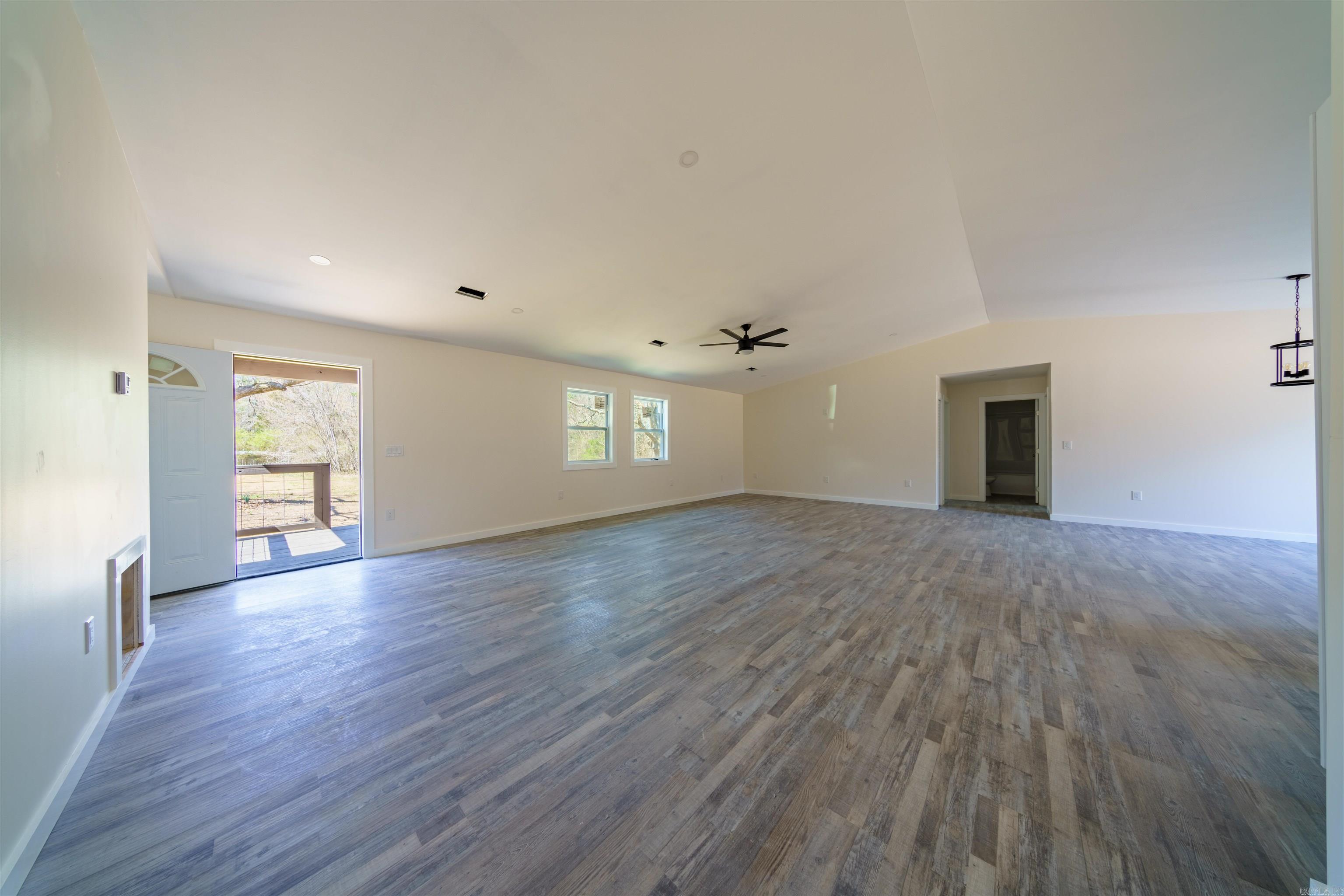 Photo 11 - Residential for sale – 31  Redneck Ln   Pleasant Plains, AR